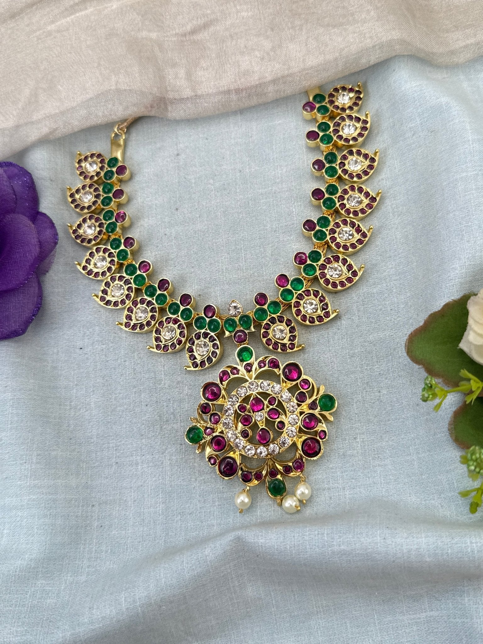 Pure Brass Kemp Temple Short Necklace 028 - Mahilas