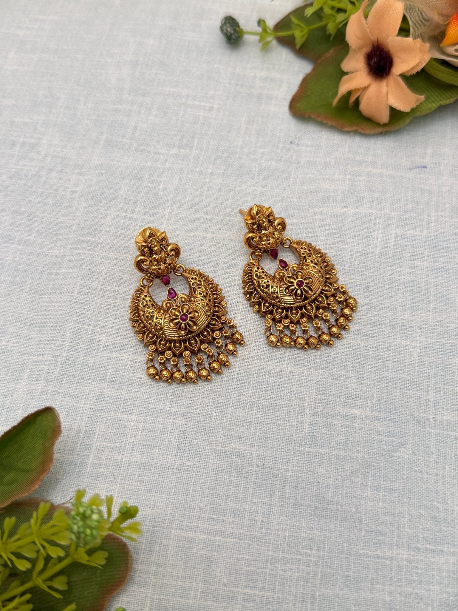 Royal Antique Chandbali Earrings 0354 - Mahilas