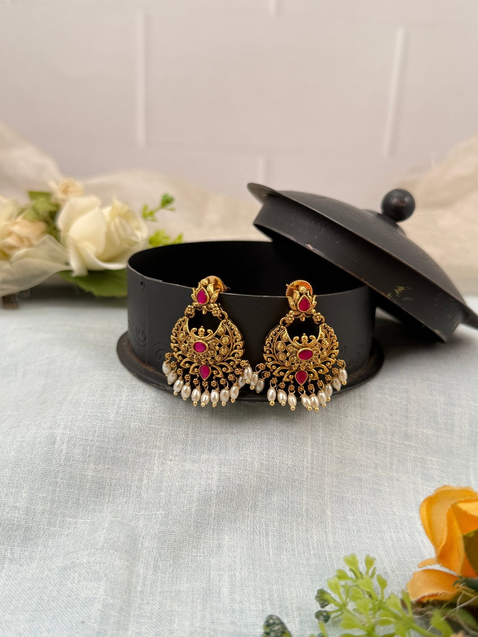 Royal Antique Chandbali Earrings 0793 - Mahilas