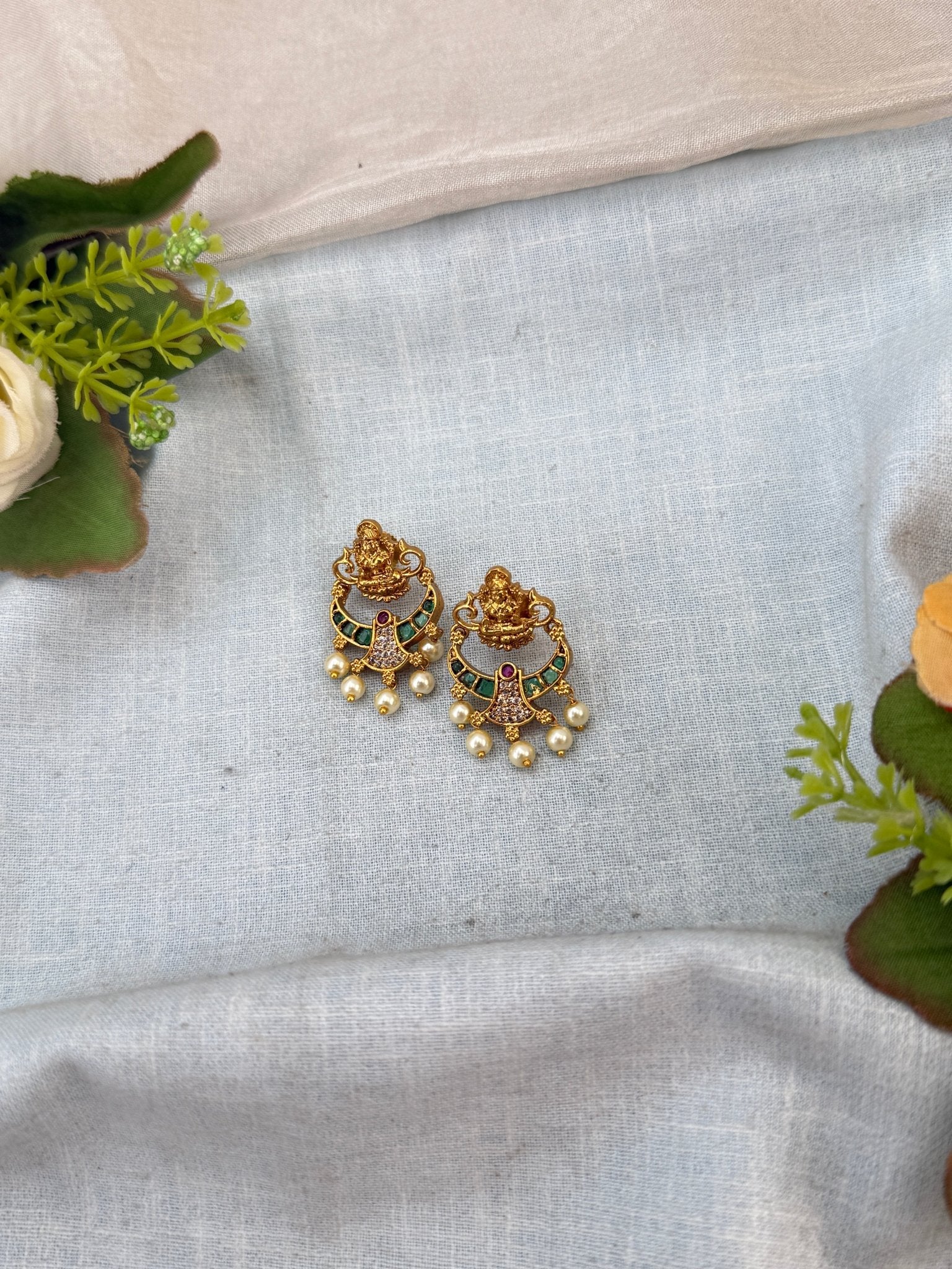 Royal Antique Earrings 0992 - Mahilas