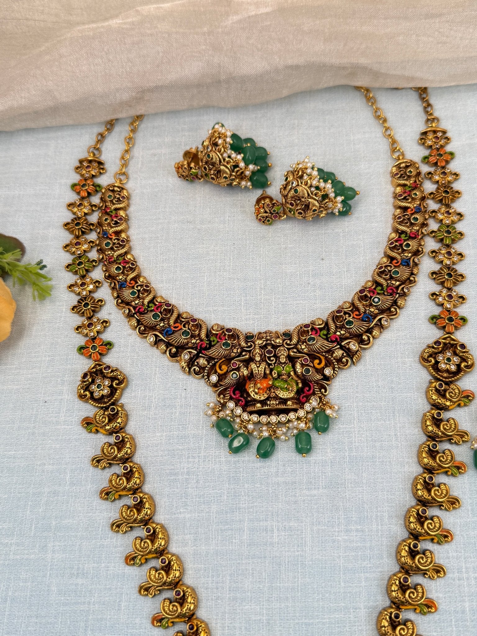 Royal Antique Enamel Work Full Bridal Necklace Set 0572 - Mahilas