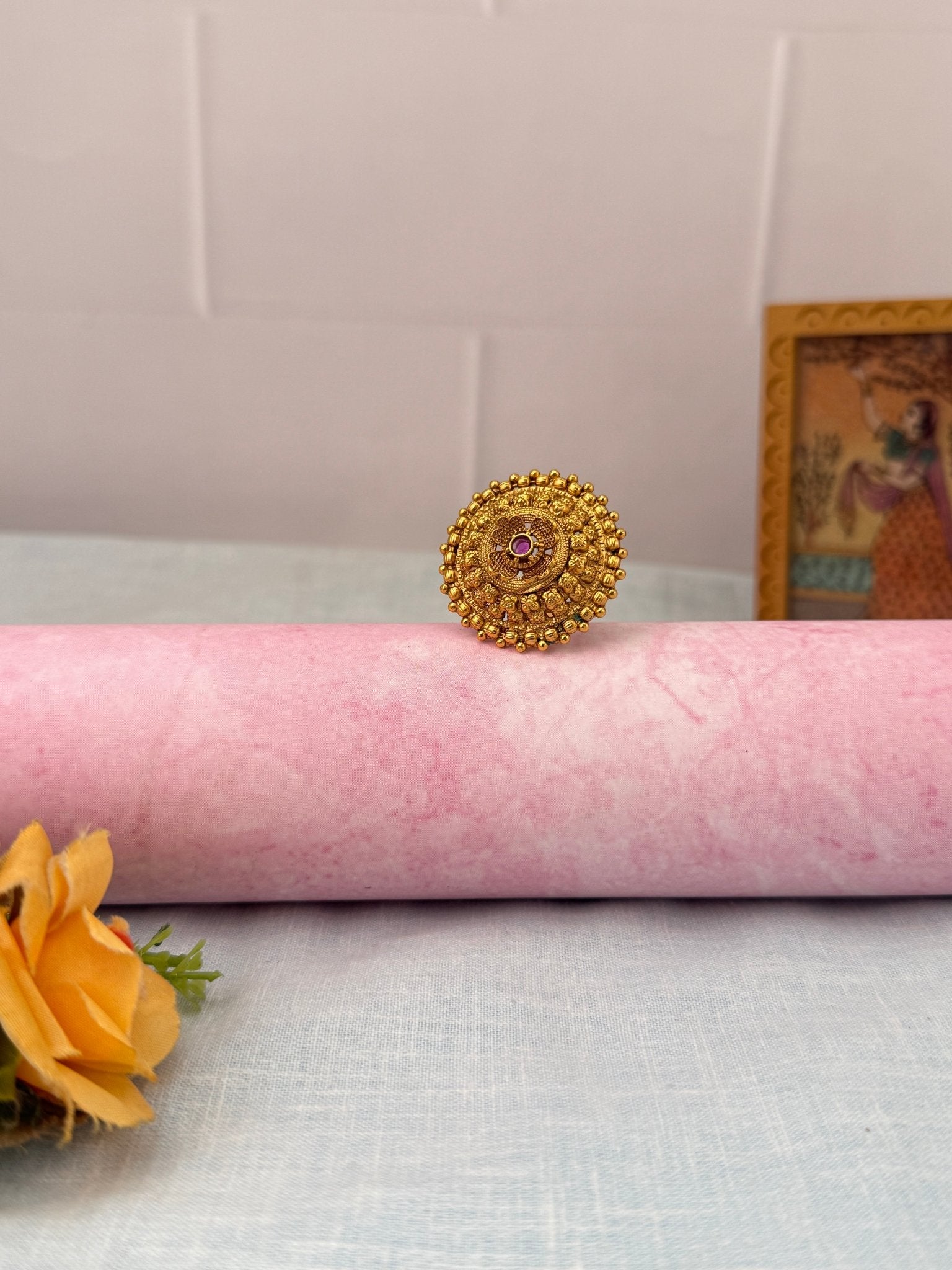 Royal Antique Finger Ring 403 - Mahilas