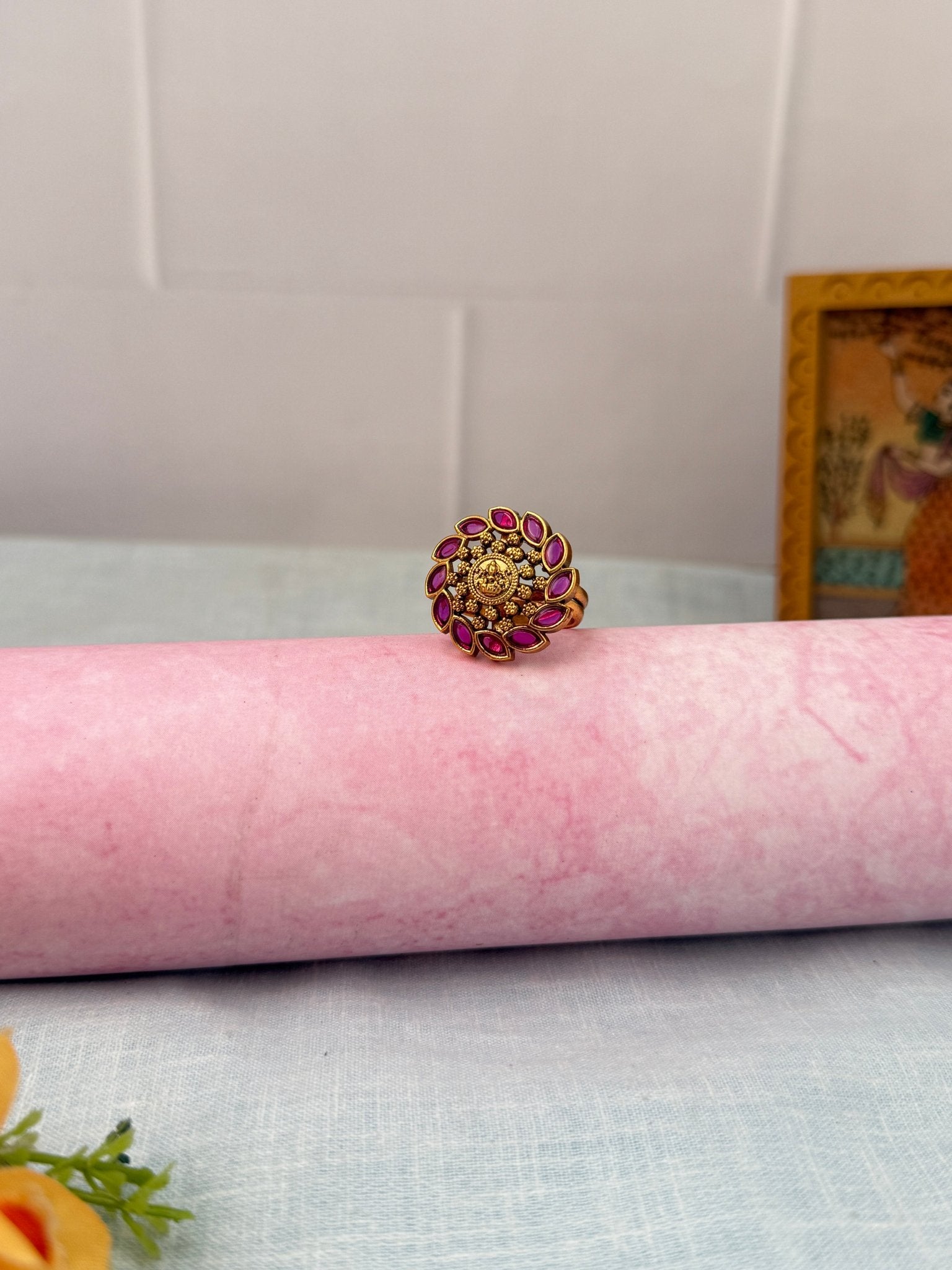 Royal Antique Finger Ring 412 - Mahilas