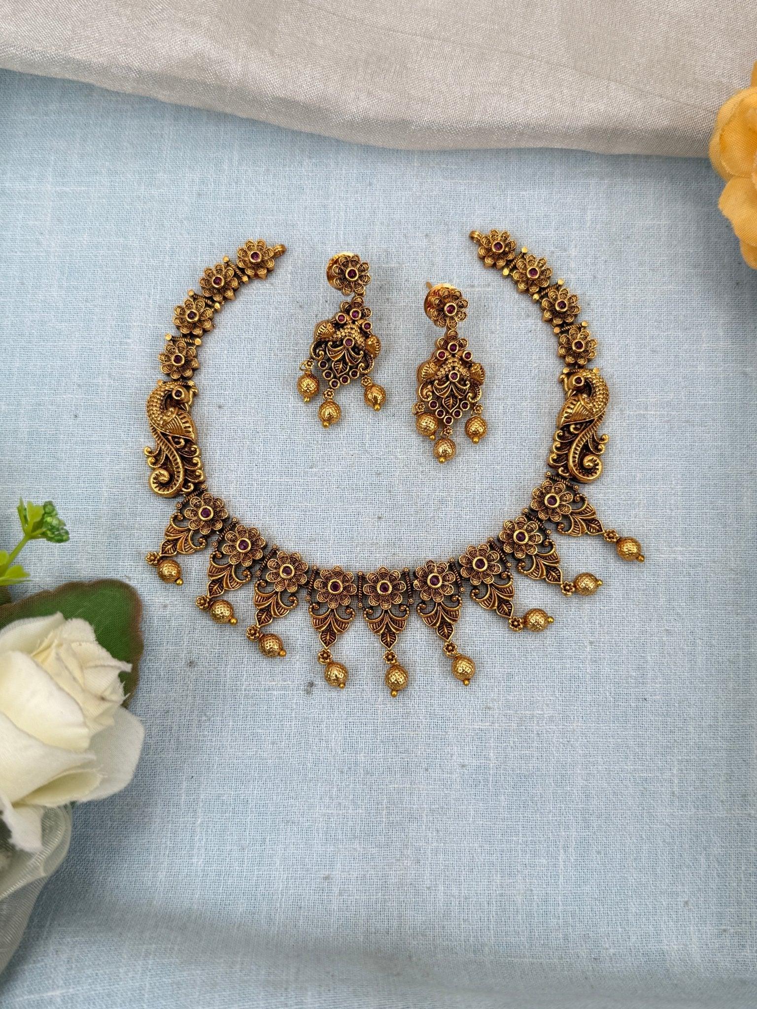 Royal Antique Flower Short Necklace Set 0136 - Mahilas