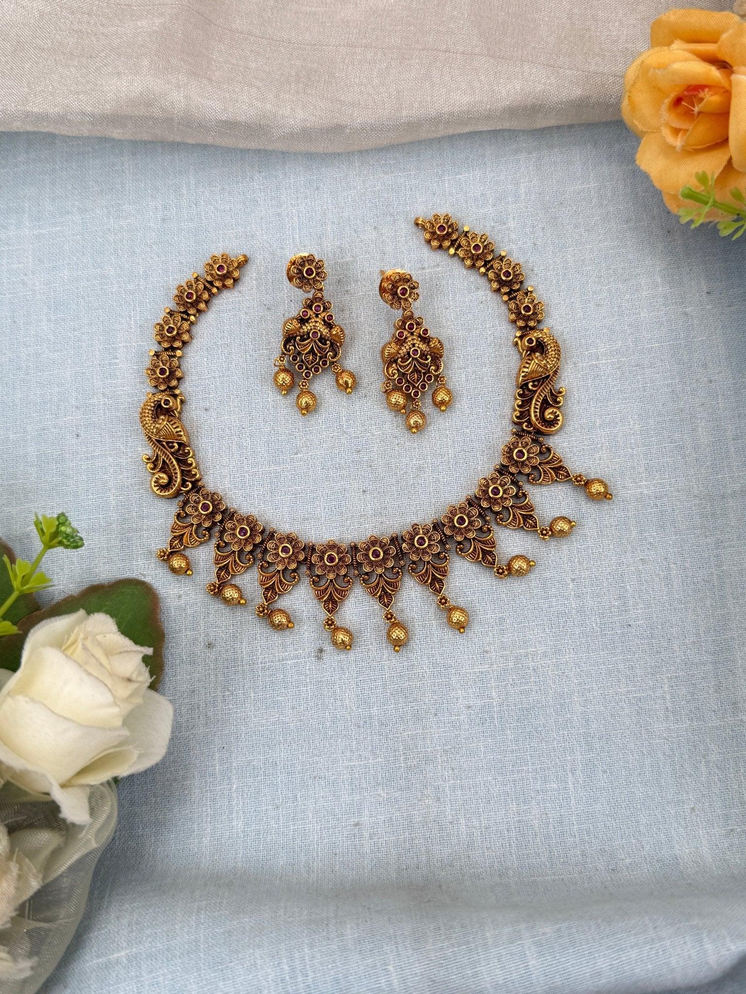 Royal Antique Flower Short Necklace Set 0136 - Mahilas