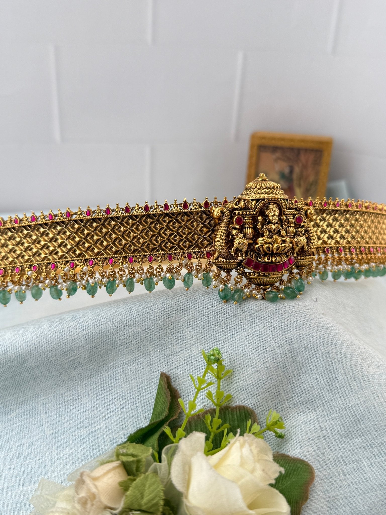 Royal Antique Gaja Lakshmi Vaddanam Kamarbandh 8120 - Mahilas
