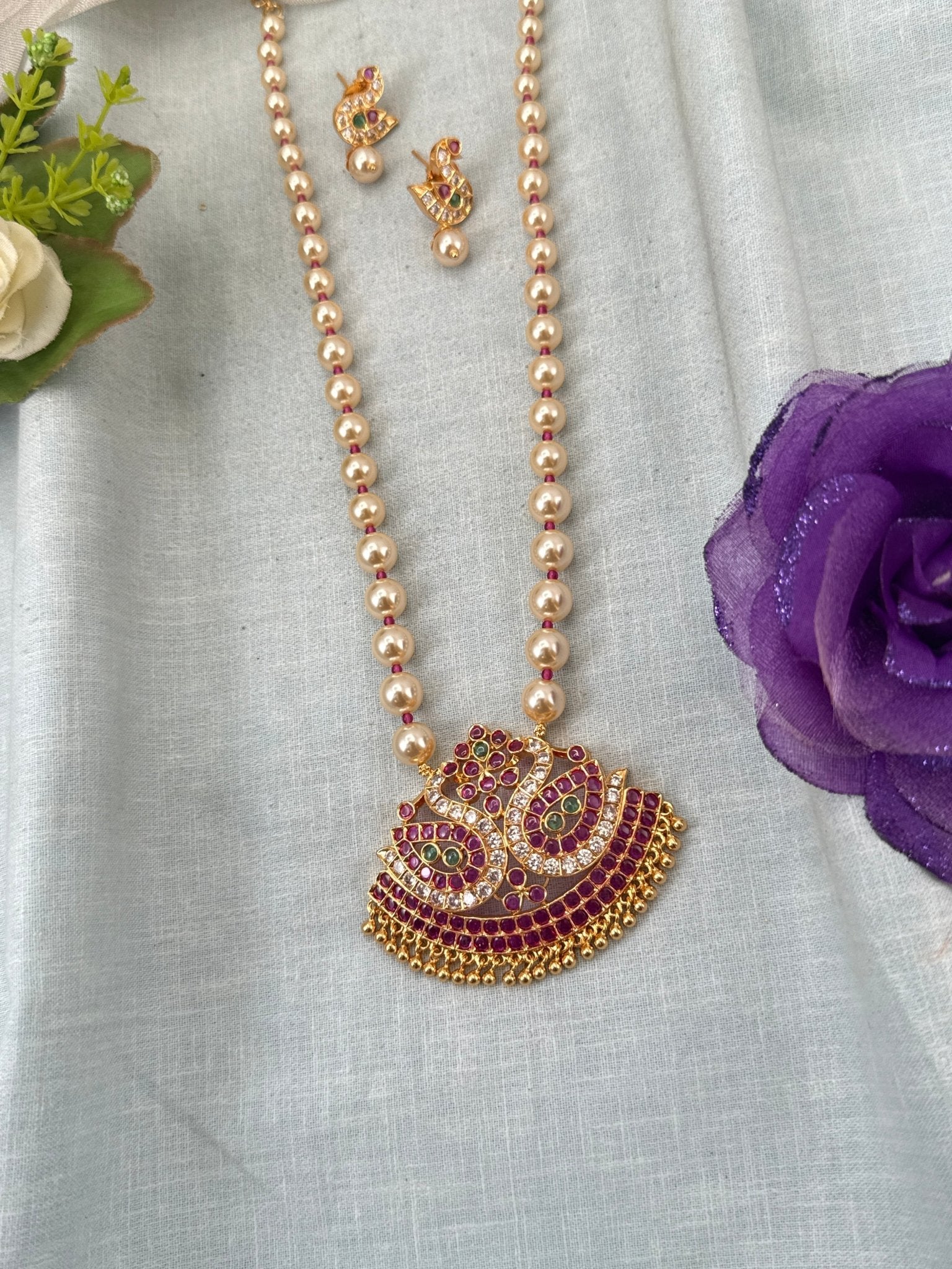 Royal Antique Gold Like Pendant Long Necklace Set 1001 - Mahilas