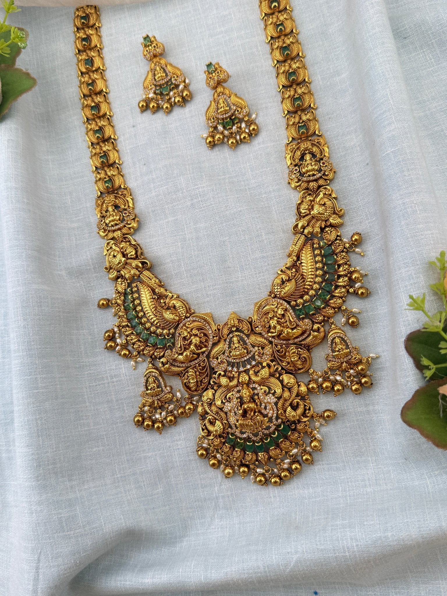 Royal Antique Grand Long Necklace Set 1150 - Mahilas