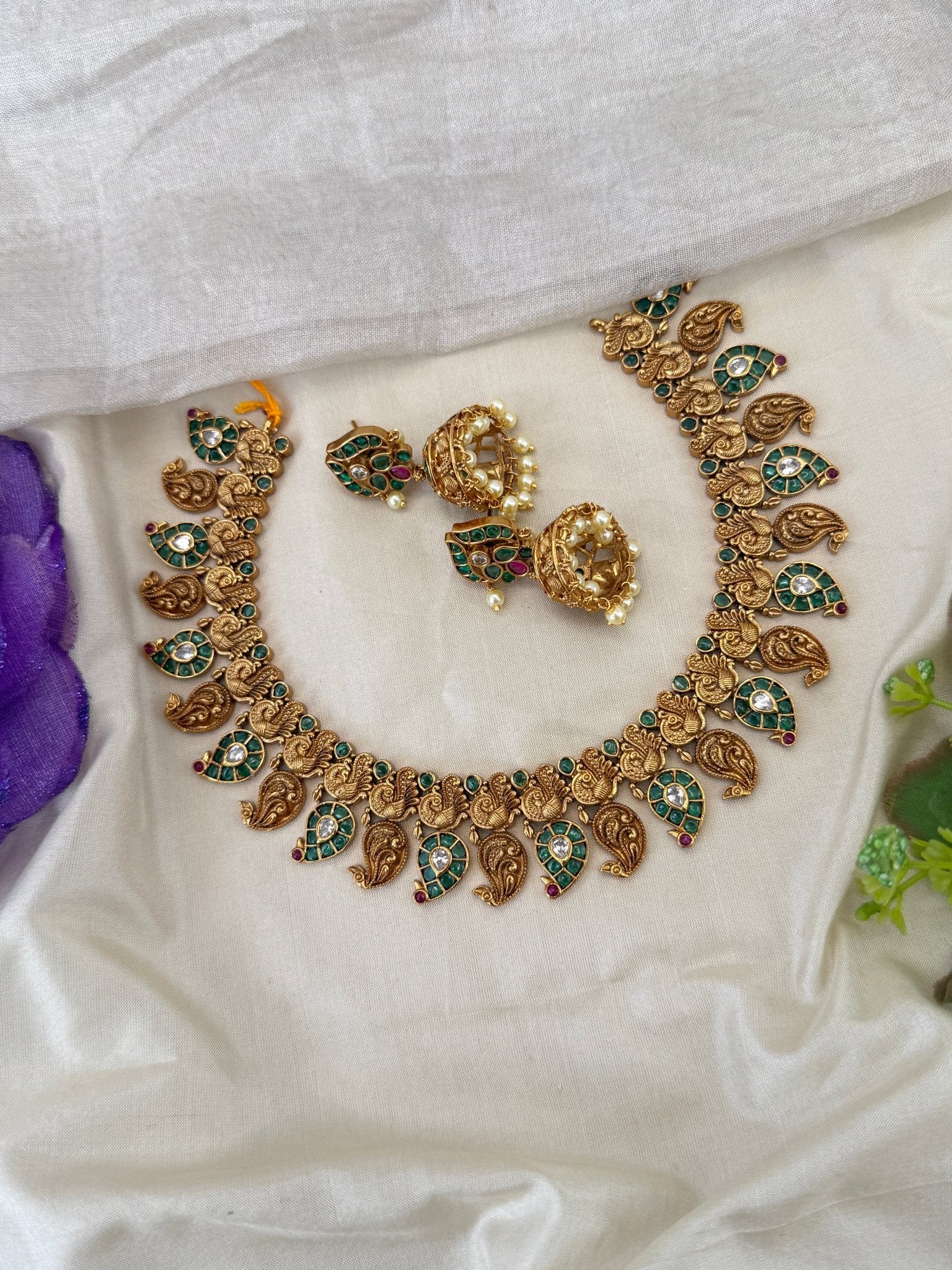 Royal Antique Grand Mango Short Necklace Set 1230 - Mahilas