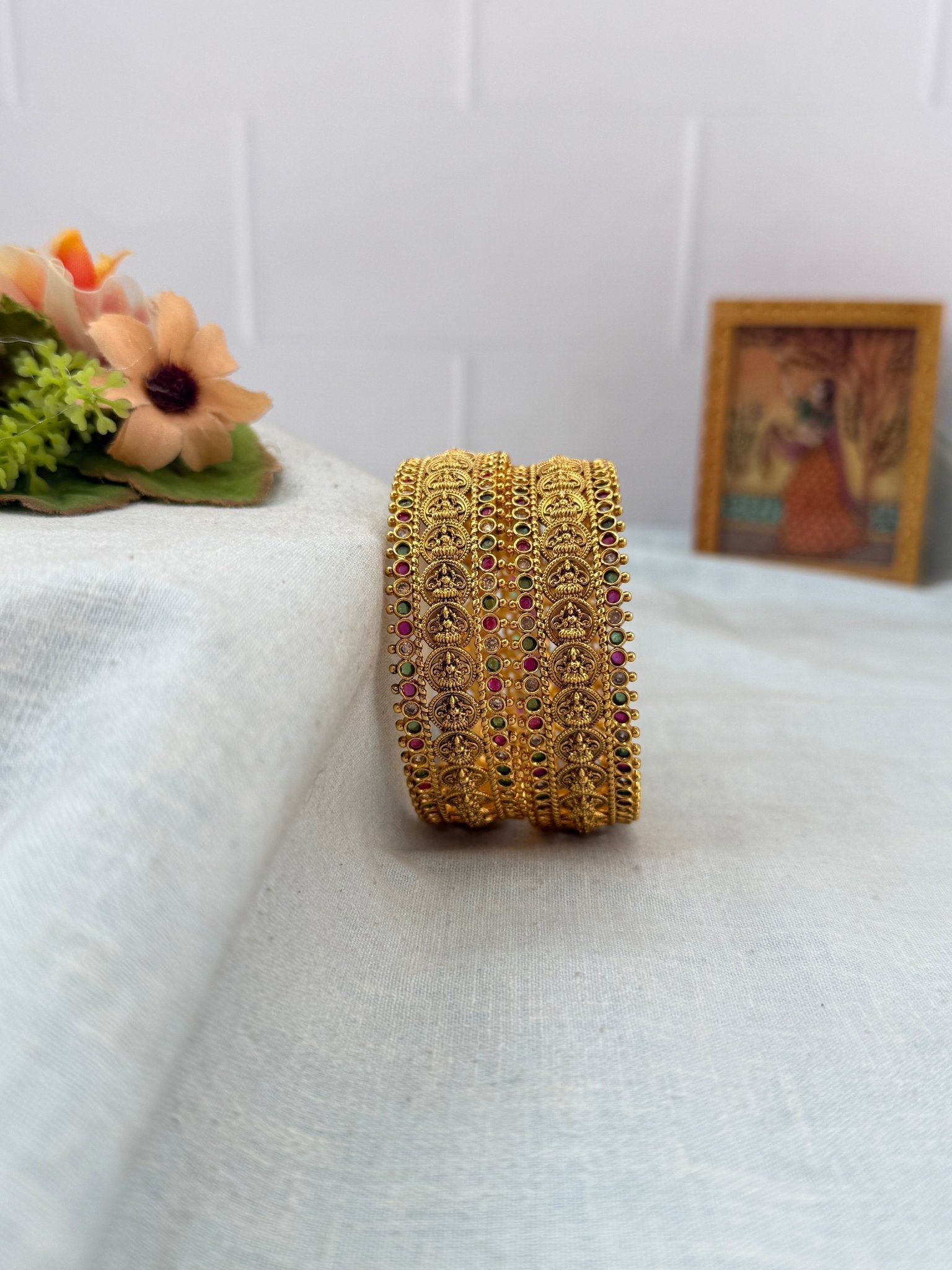 Royal Antique Kaasu Bangles 7181 - Mahilas