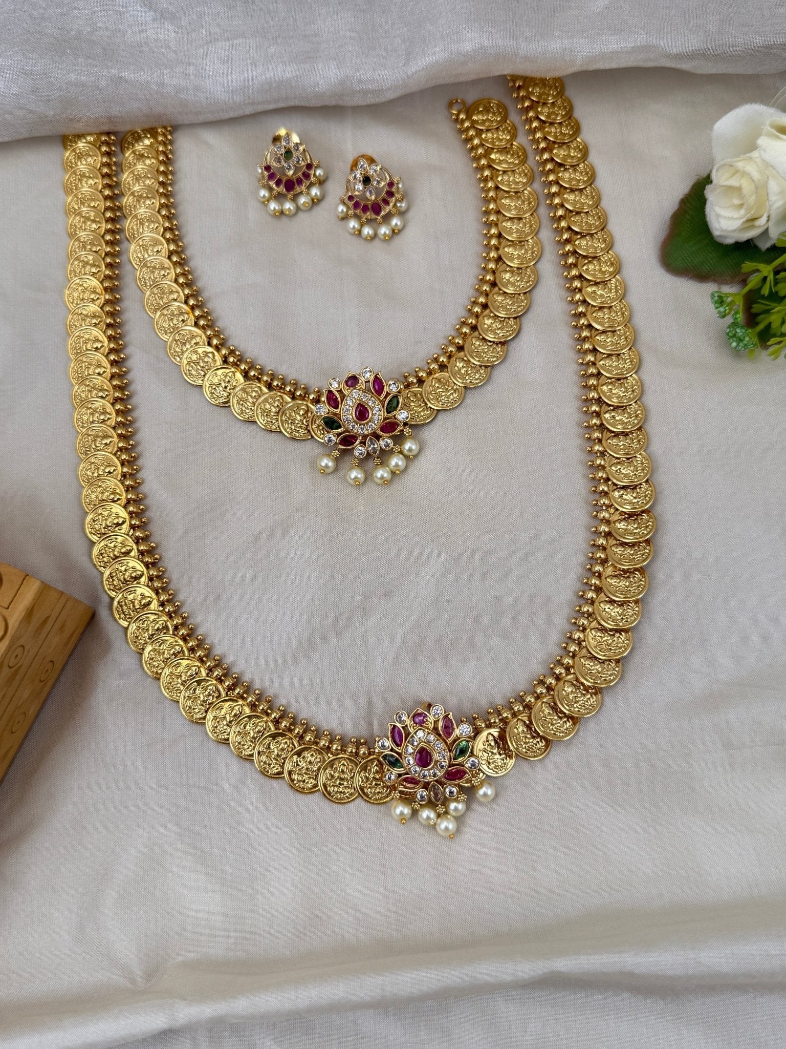 Royal Antique Kaasu Lotus Pendant Bridal Necklace Set 0506 - Mahilas