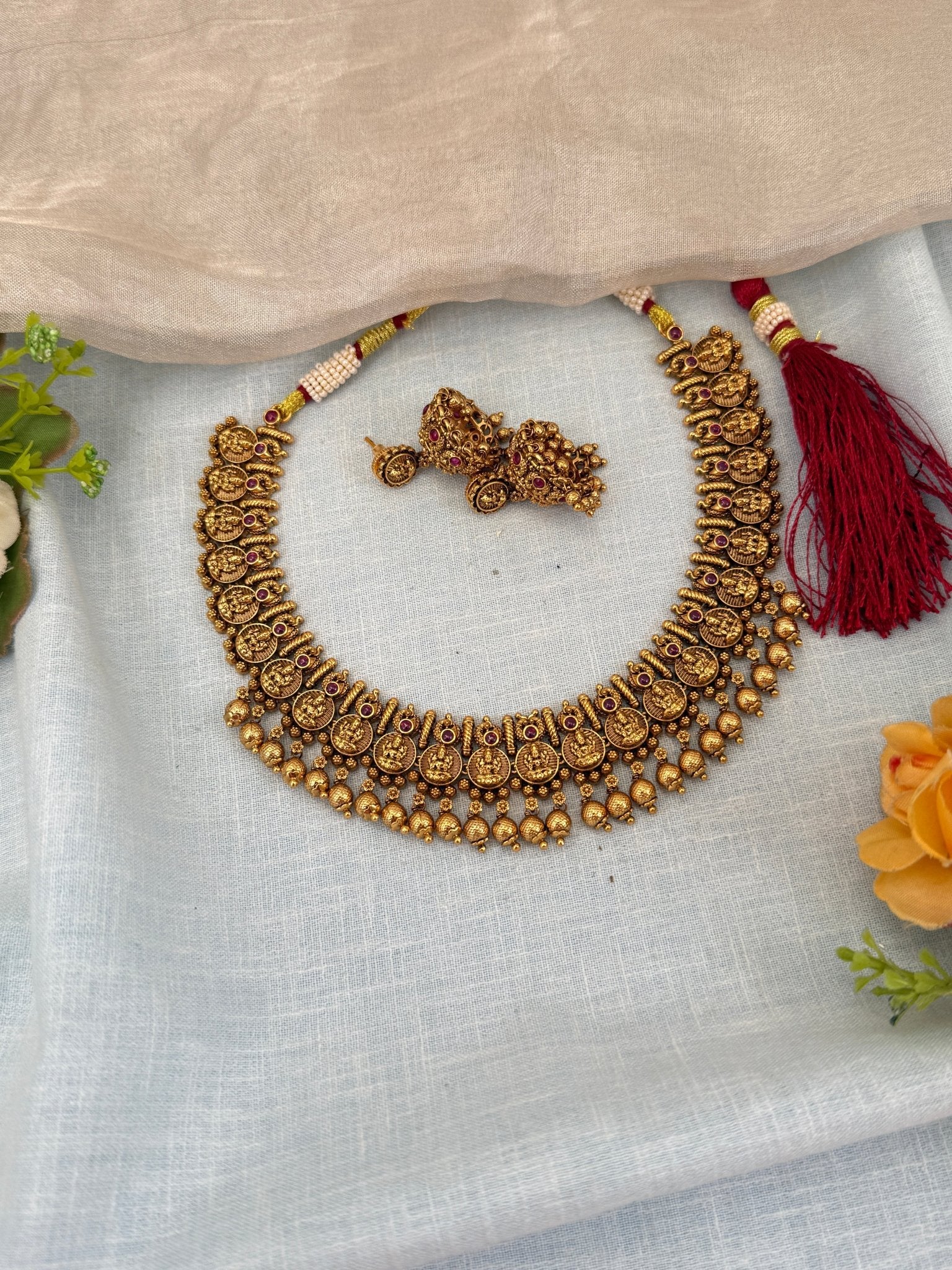 Royal Antique Kaasu Short Necklace Set 0541 - Mahilas