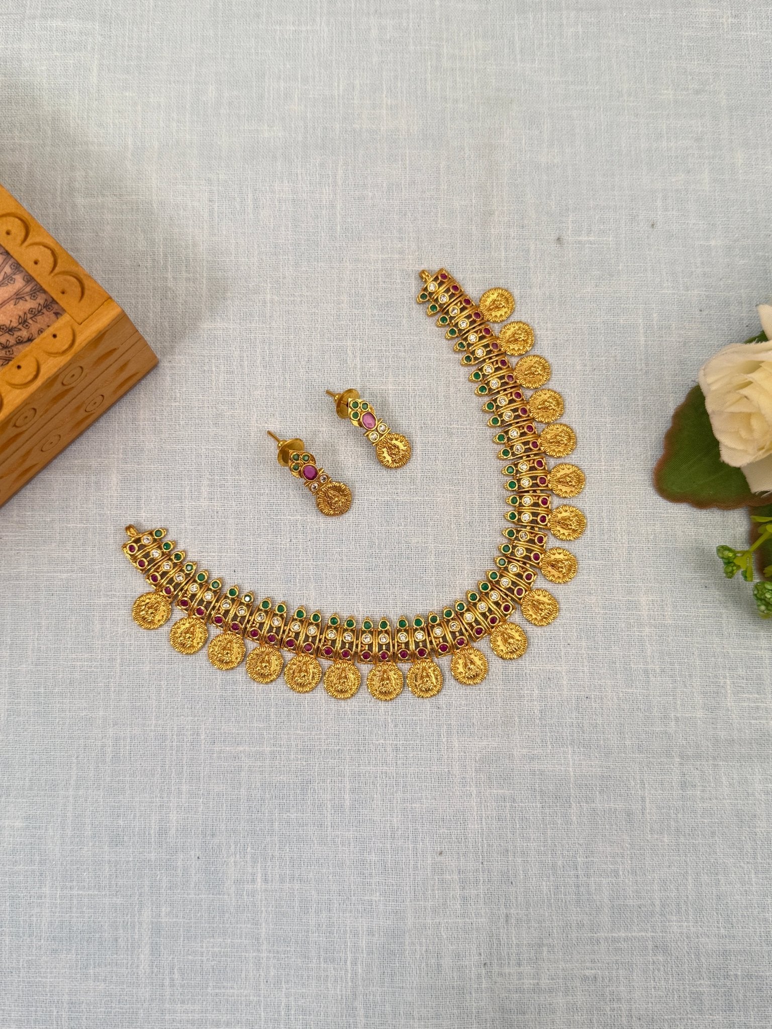 Royal Antique Kaasu Short Necklace Set 768 - Mahilas