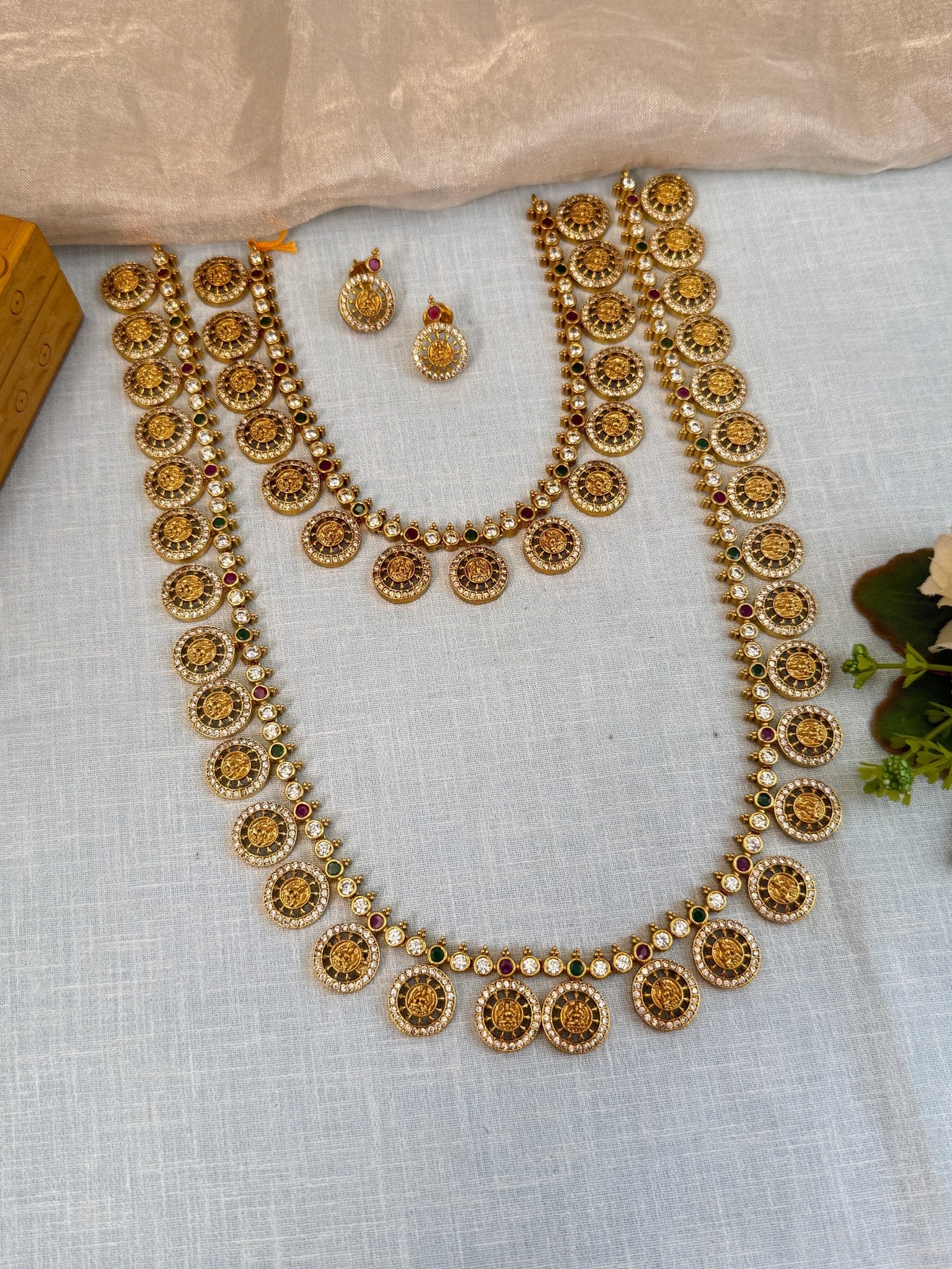 Royal Antique Kaasu White Stone Necklace Set 861 - Mahilas