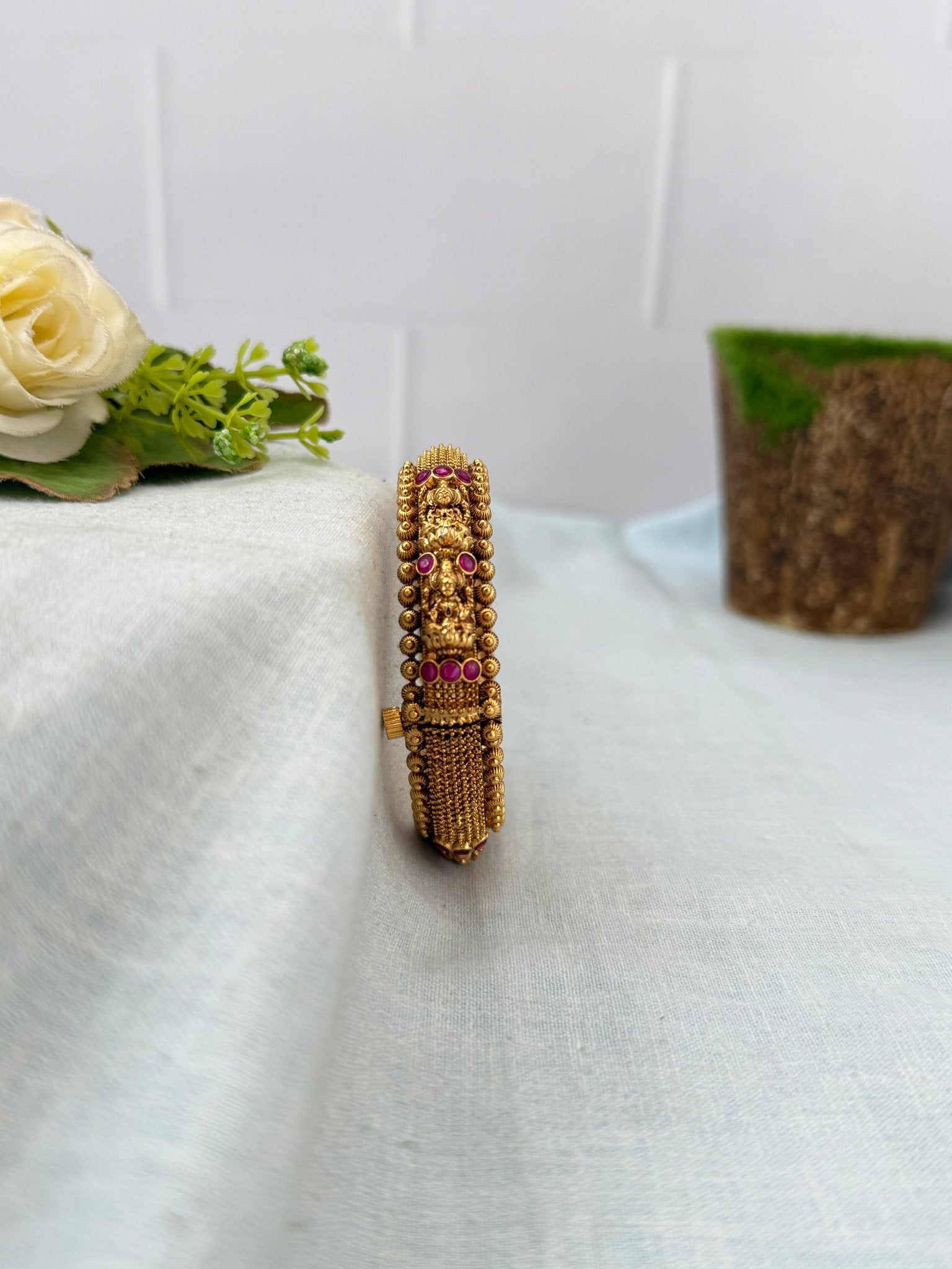 Royal Antique Kada Bangle 7189 - Mahilas