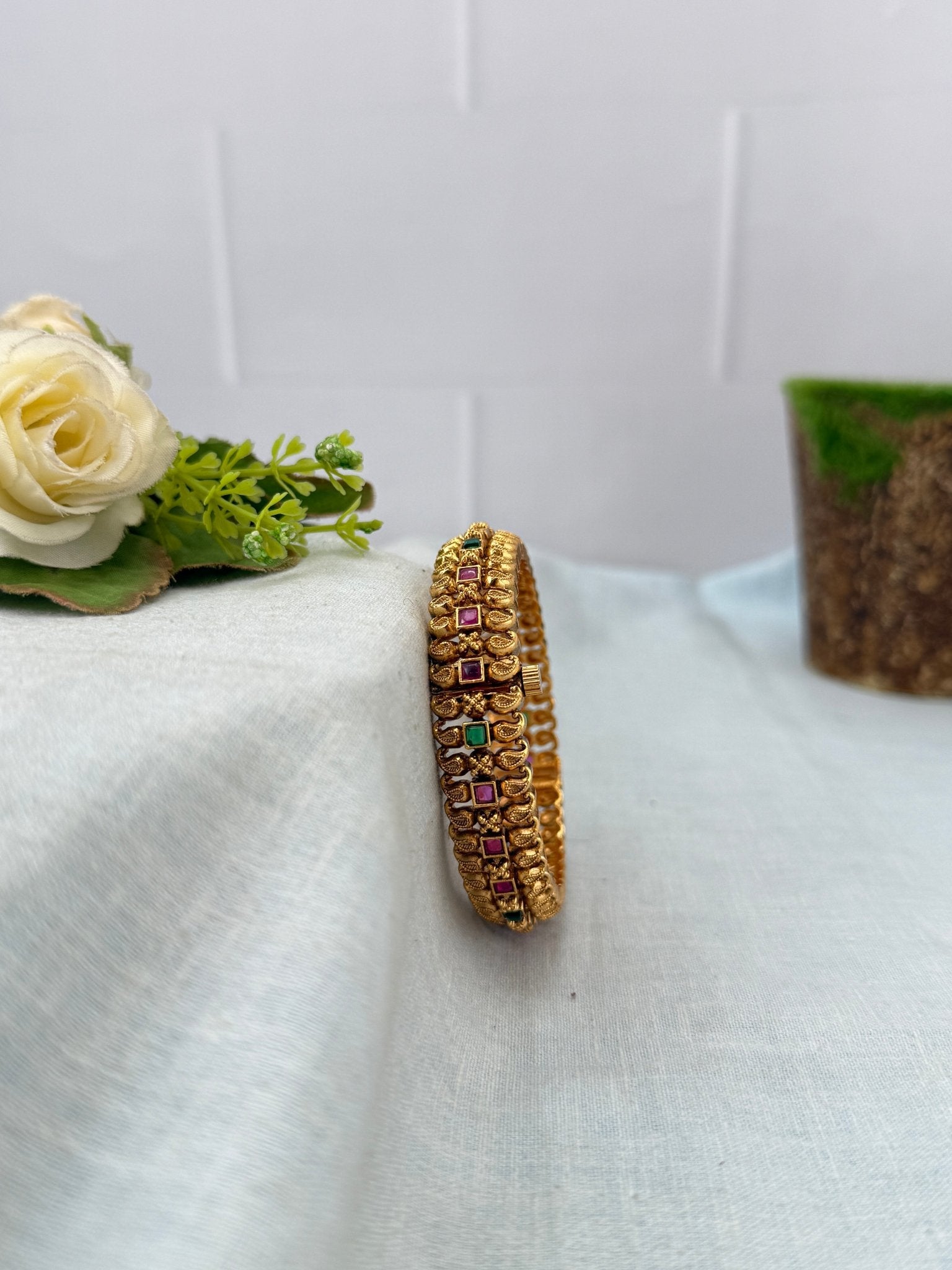 Royal Antique Kada Bangle 7193 - Mahilas
