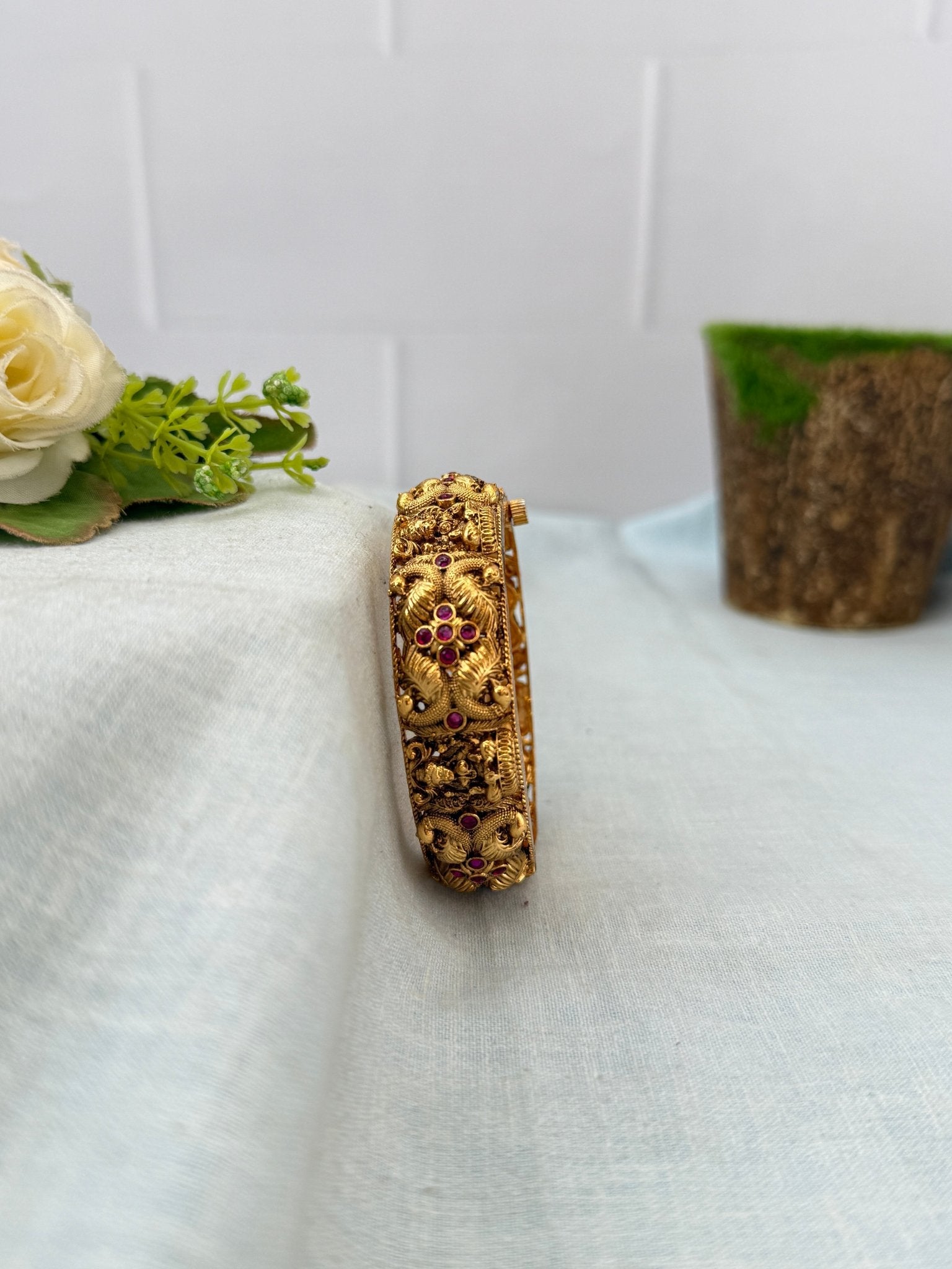 Royal Antique Kada Bangle 7195 - Mahilas