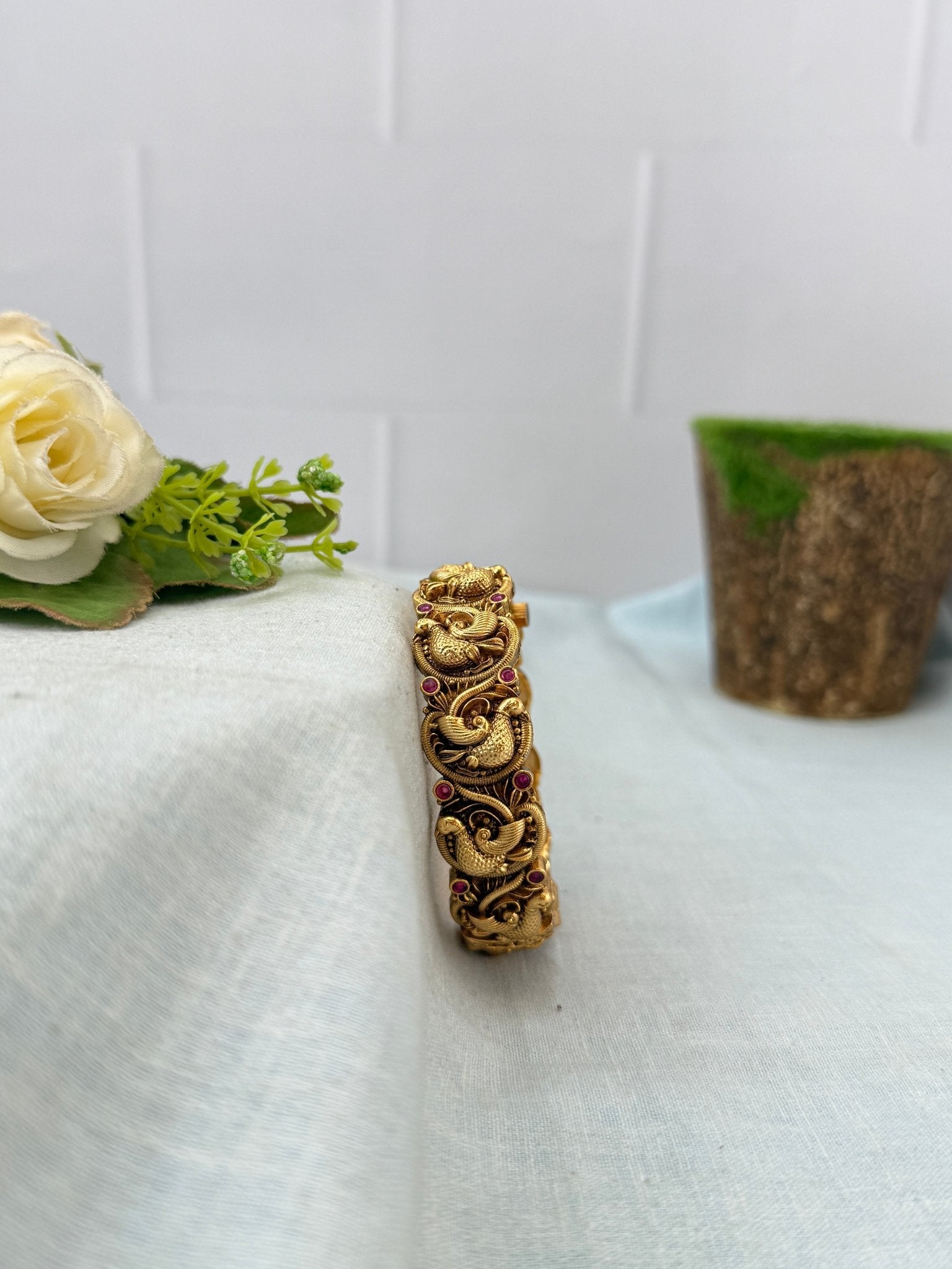 Royal Antique Kada Bangle 7196 - Mahilas