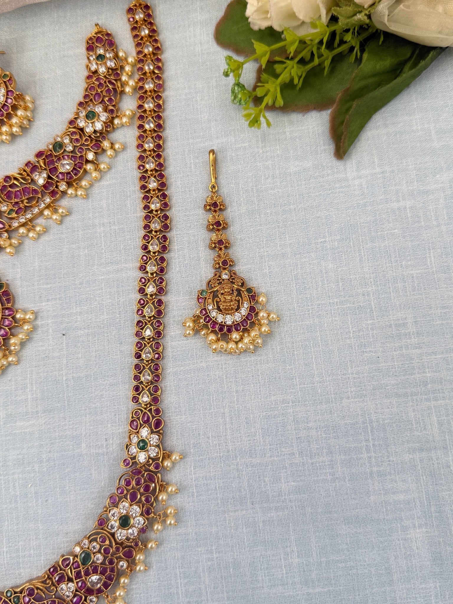 Royal Antique Kemp Stone Lakshmi Bridal Necklace Set 0509 - Mahilas