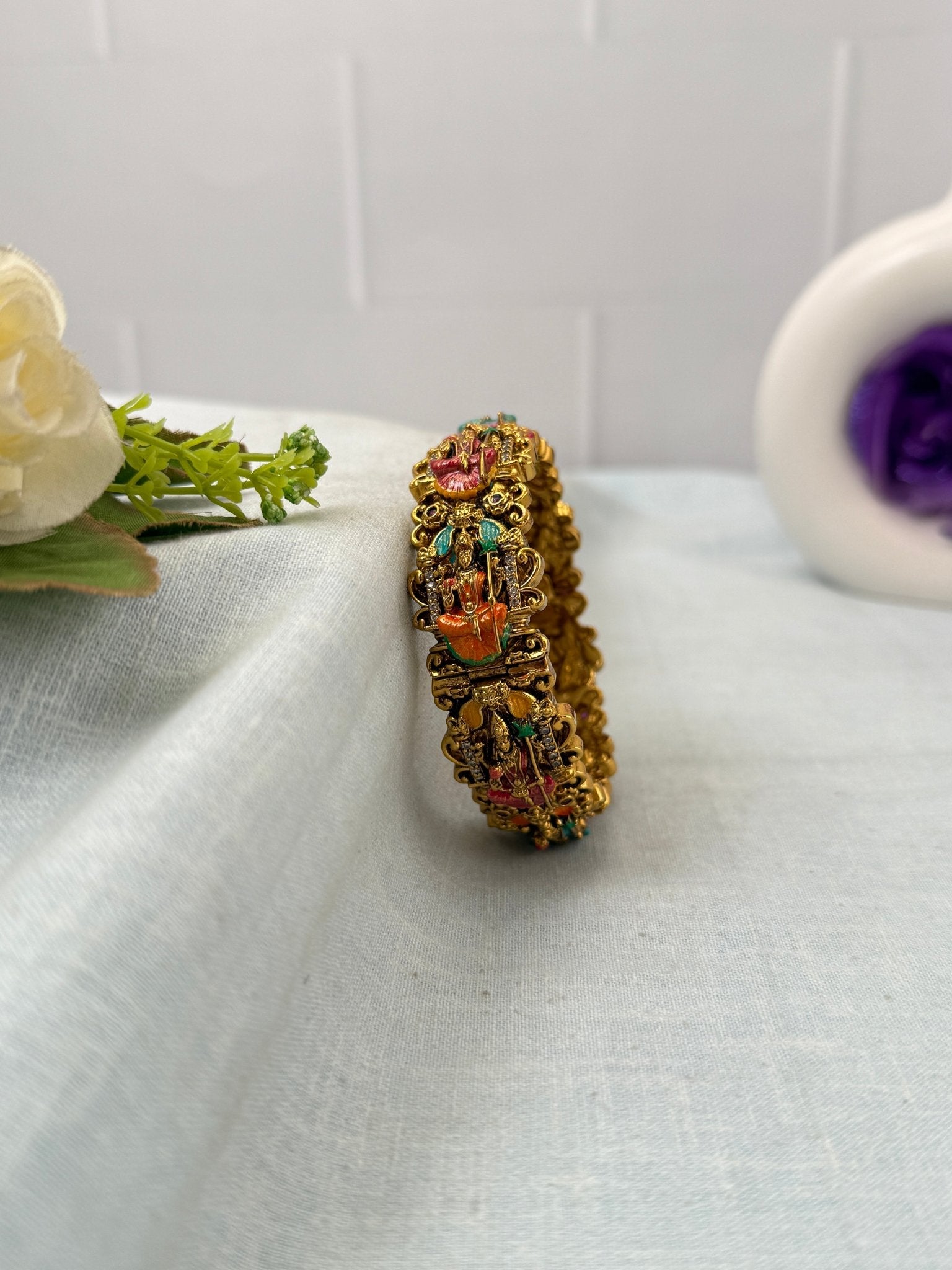 Royal Antique Lakshmi Hand Paint Kada Bangle 7116 - Mahilas