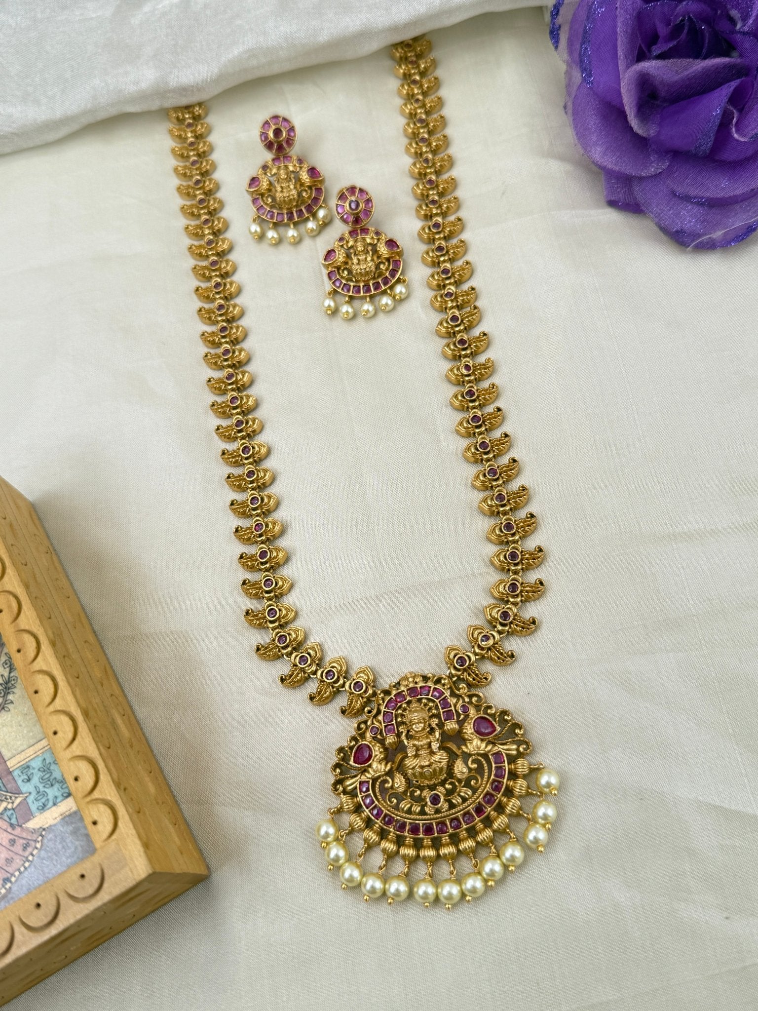 Royal Antique Lakshmi Pendant Long Necklace Set 0675 - Mahilas