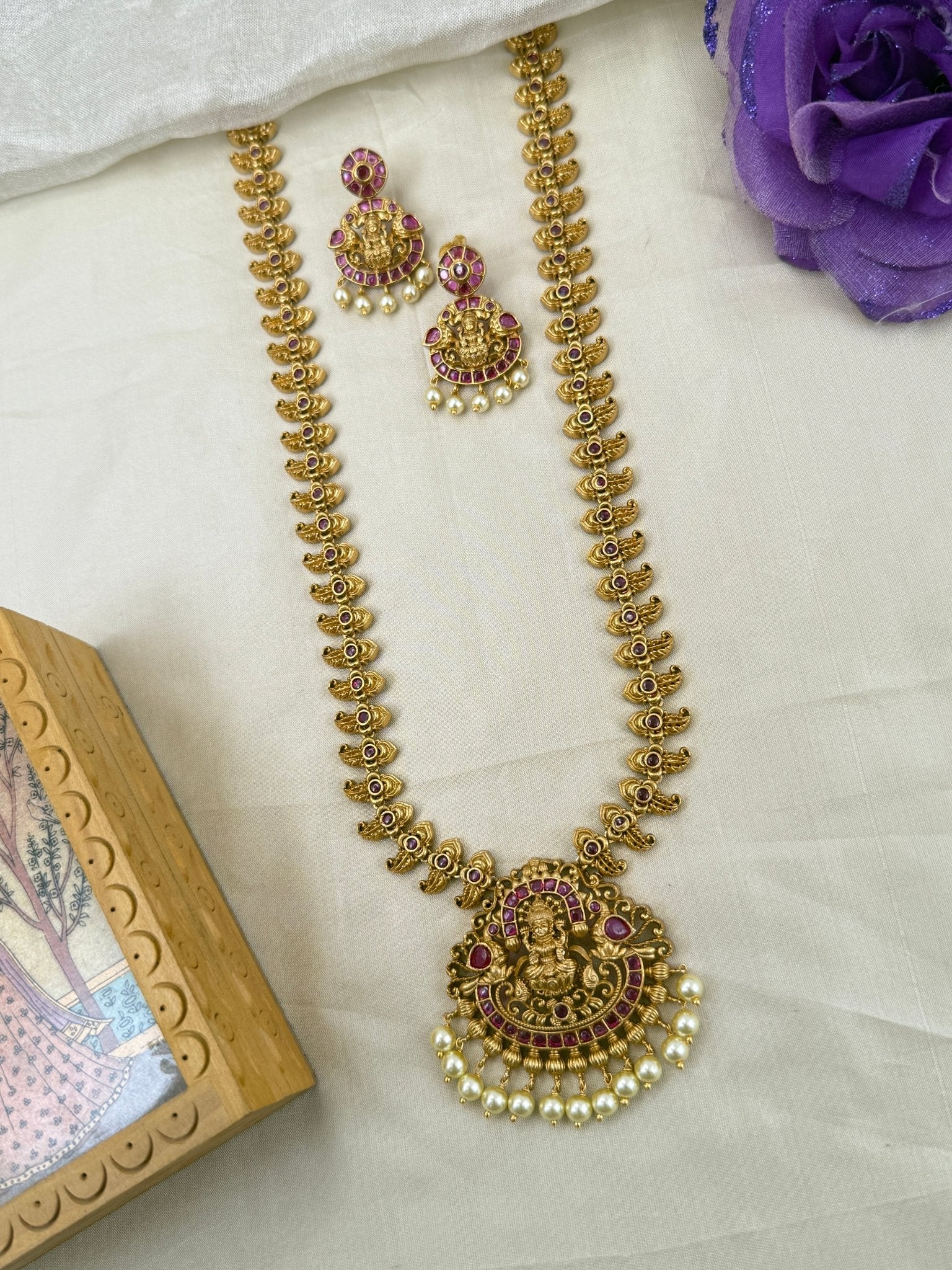 Royal Antique Lakshmi Pendant Long Necklace Set 0675 - Mahilas