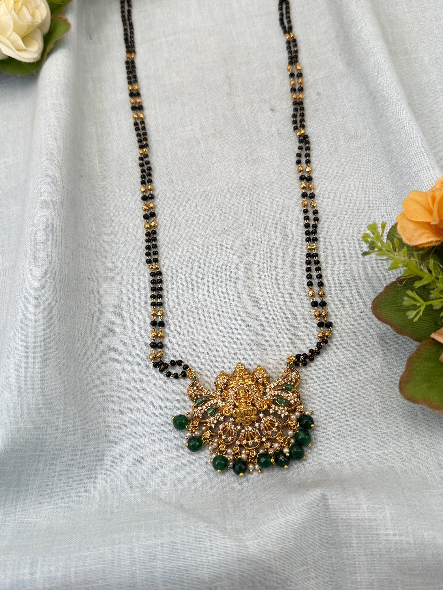 Royal Antique Lakshmi Pendant Mangalya Chain Set 0489 - Mahilas