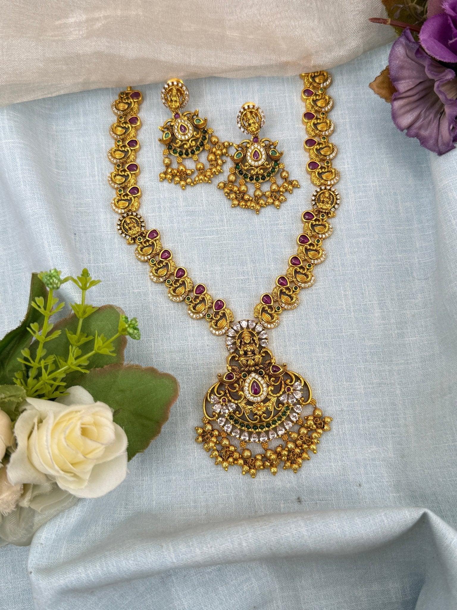Royal Antique Lakshmi Pendant Necklace Set 0184 - Mahilas
