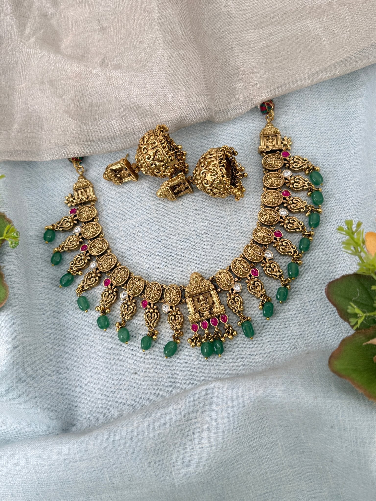 Royal Antique Lakshmi Short Necklace Set 187 - Mahilas