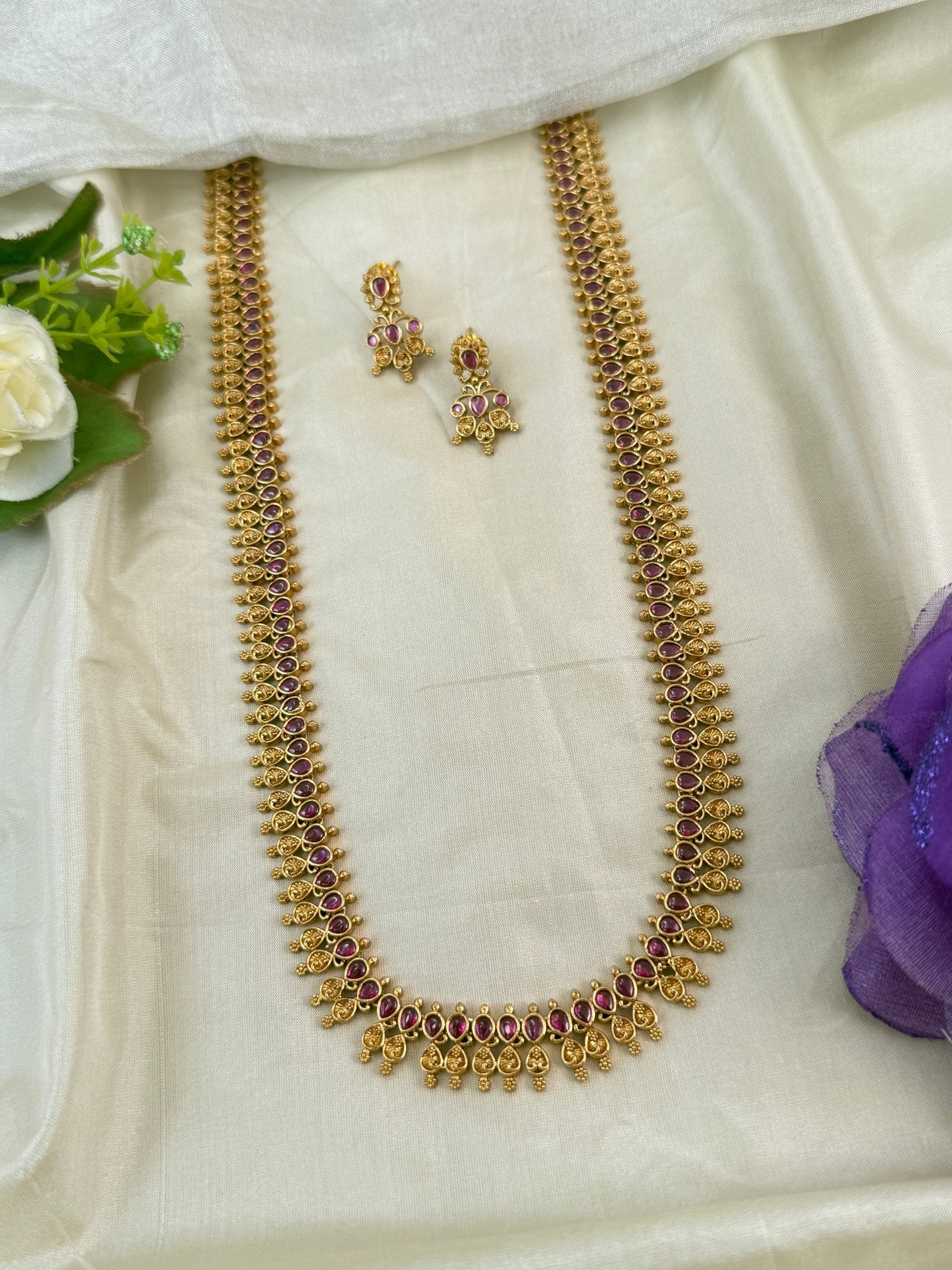 Royal Antique Leaf Long Necklace Set 0825 - Mahilas