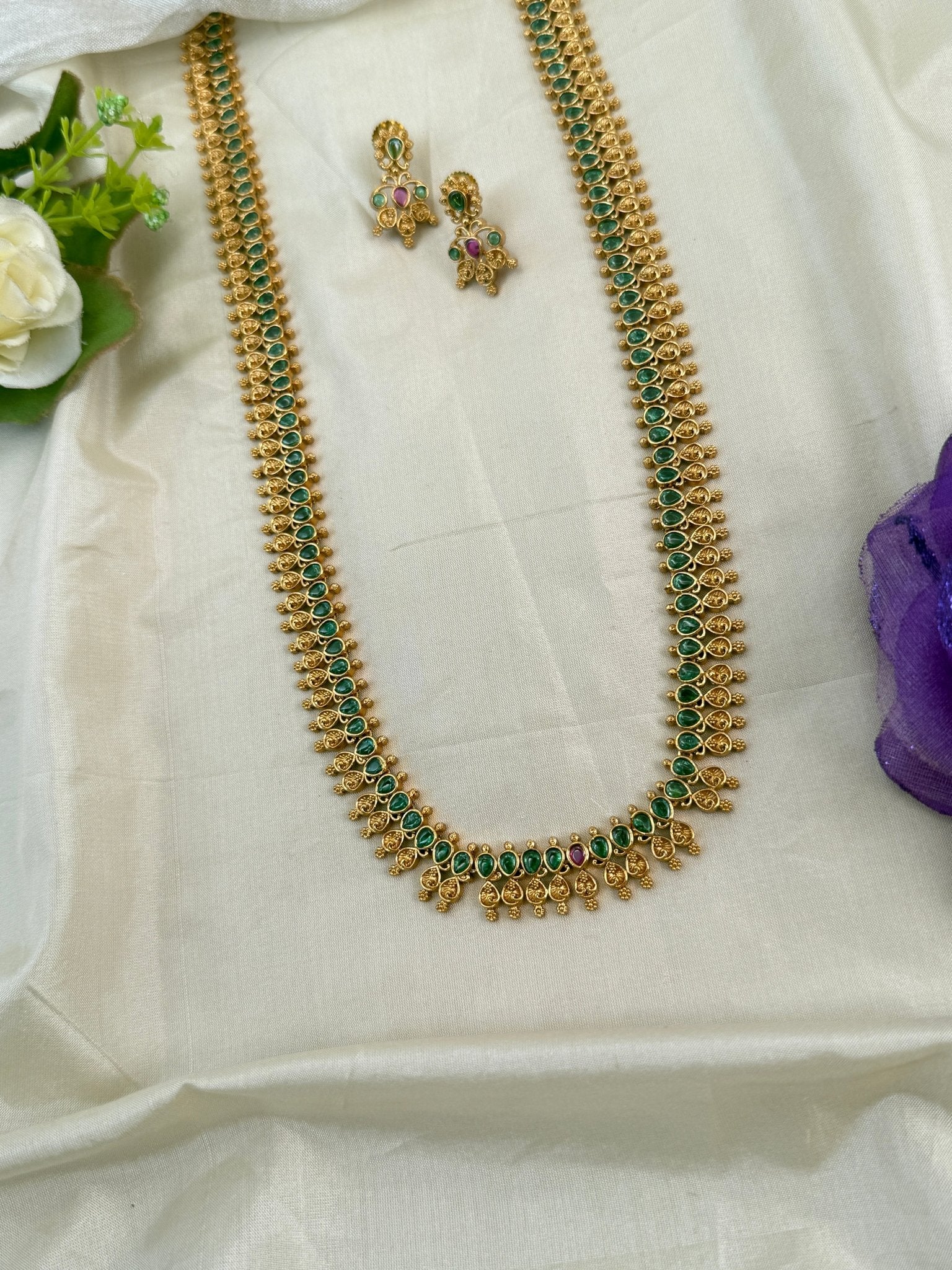 Royal Antique Leaf Long Necklace Set 0827 - Mahilas