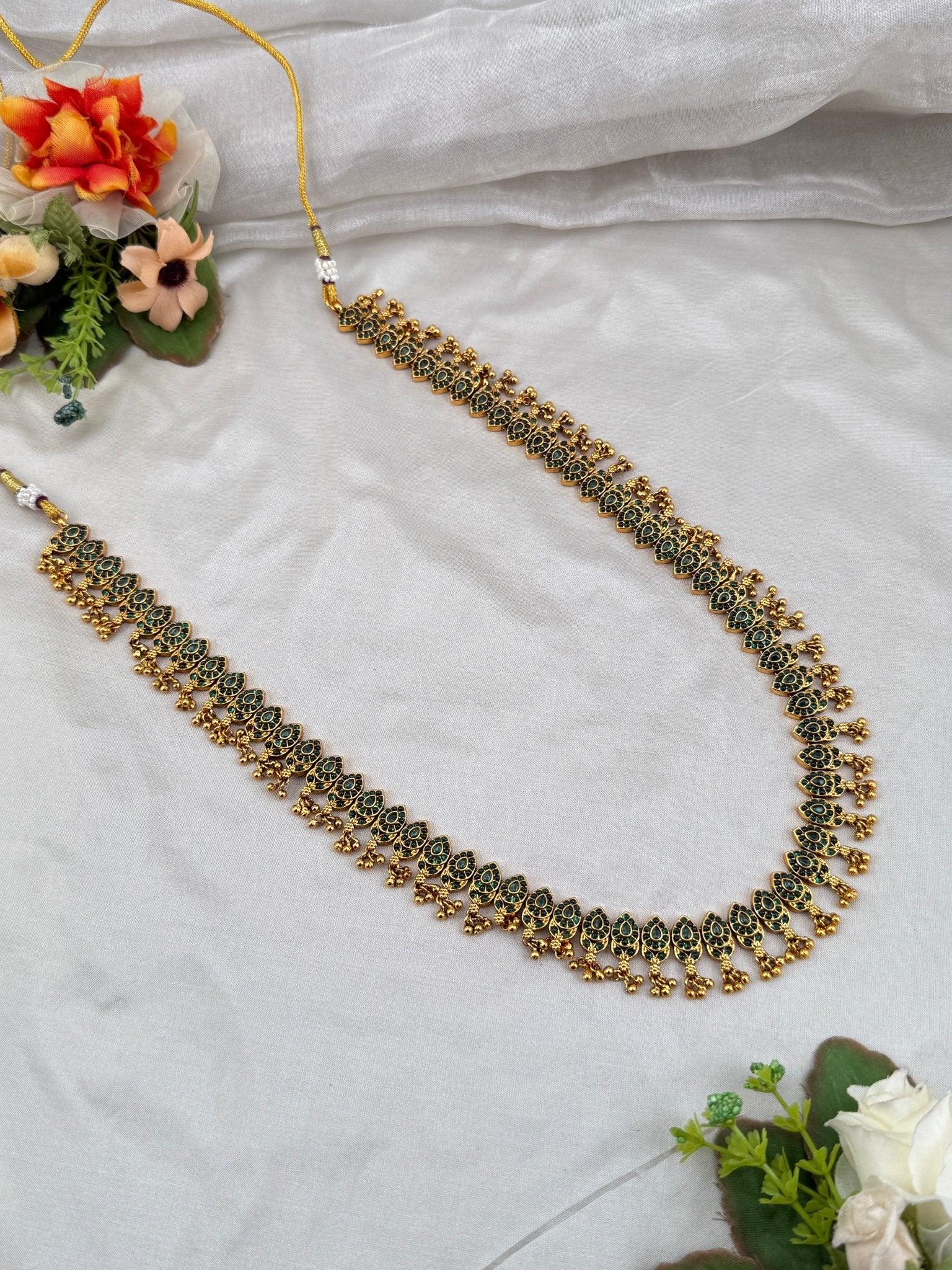 Royal Antique Long Necklace 582 - Mahilas
