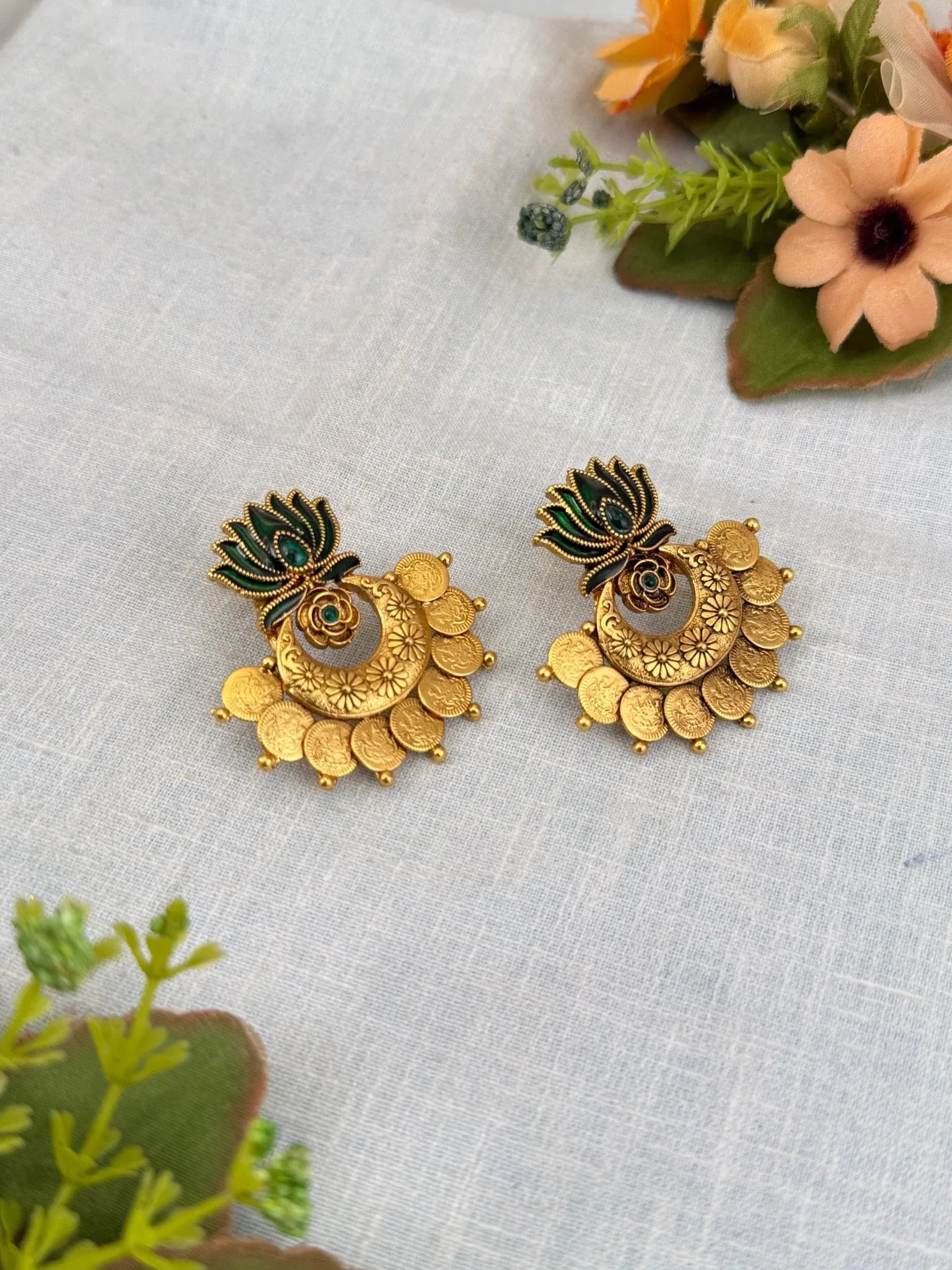 Royal Antique Lotus Earring 0390 - Mahilas