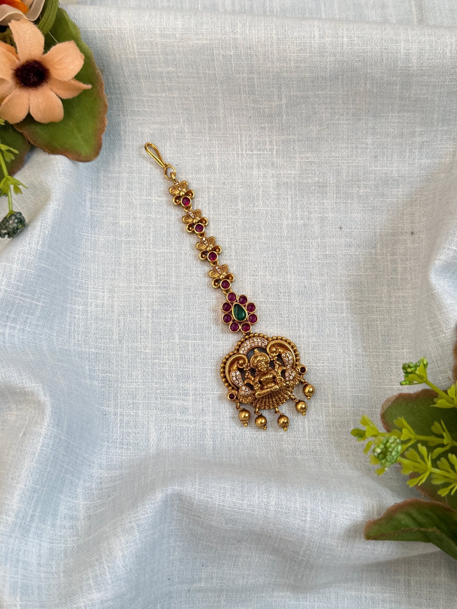 Royal Antique Maang Tikka 232 - Mahilas