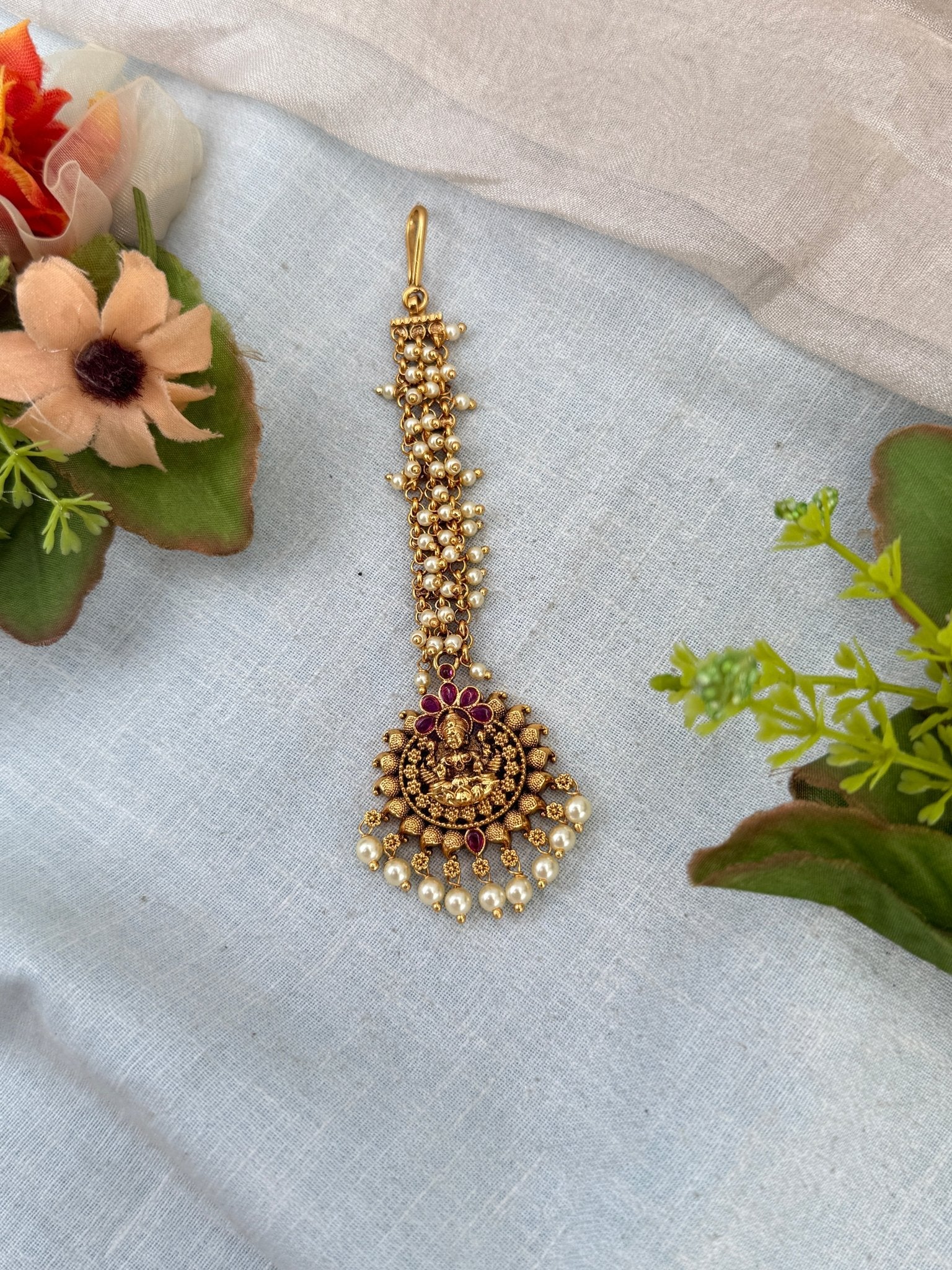 Royal Antique Maang Tikka 548 - Mahilas
