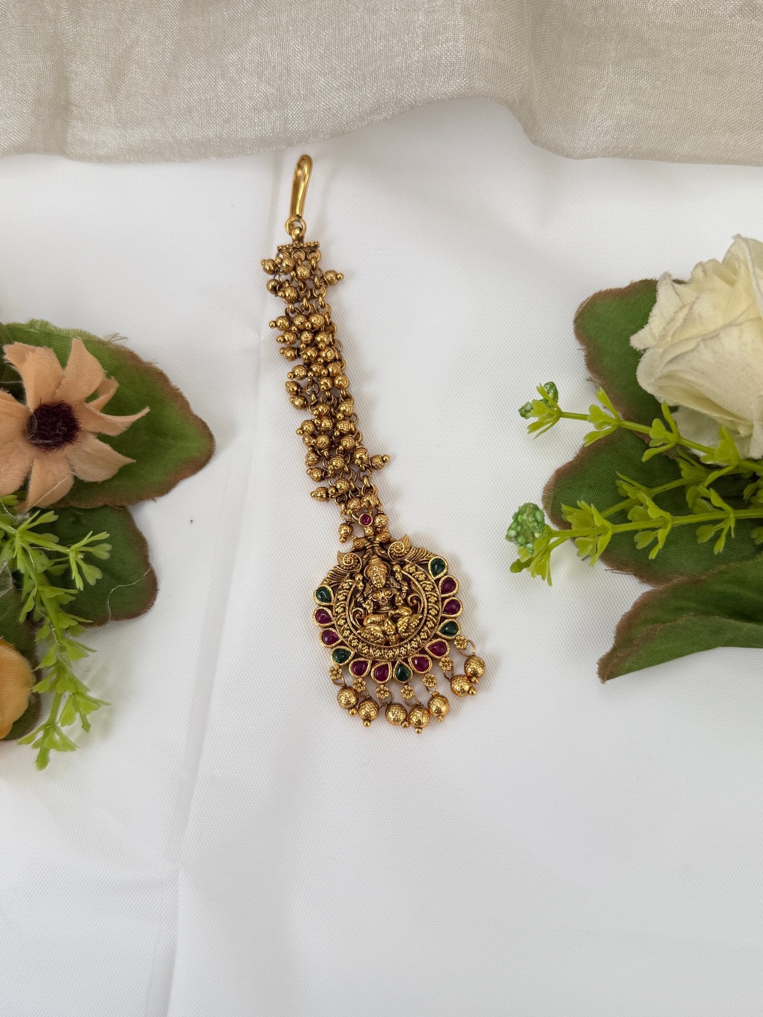 Royal Antique Maang Tikka 563 - Mahilas