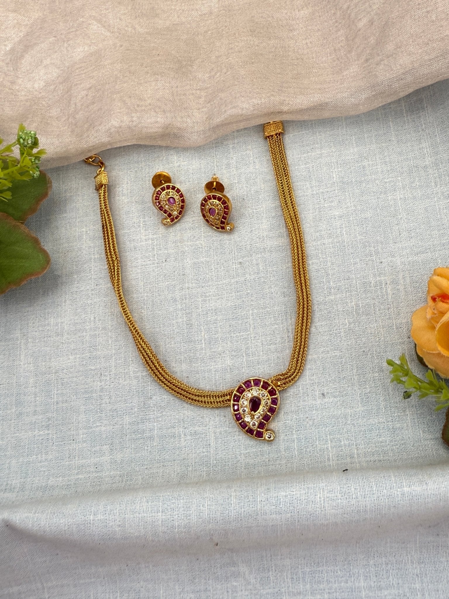 Royal Antique Mango Pendant Short Necklace Set 0695 - Mahilas