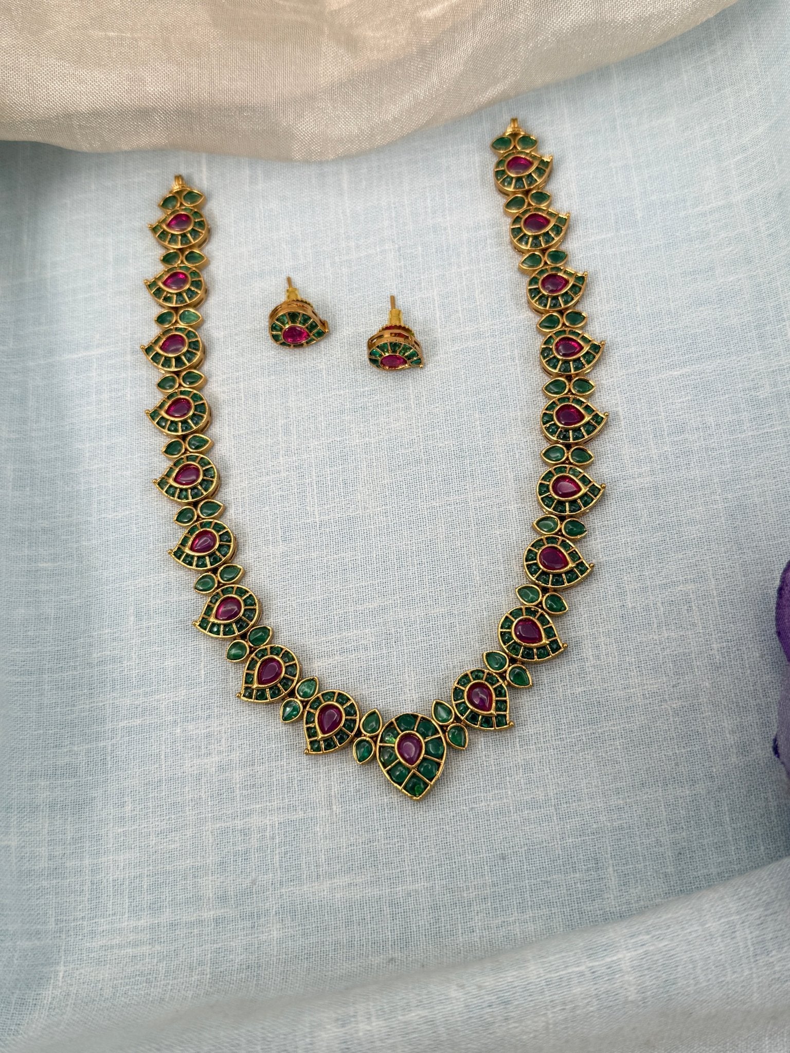 Royal Antique Mango Short Necklace Set 0633 - Mahilas