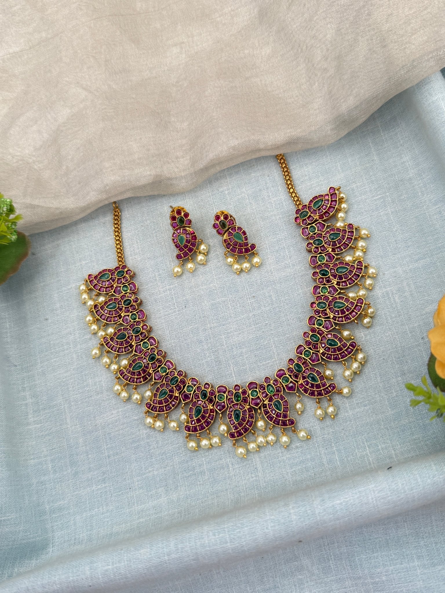 Royal Antique Mango Short Necklace Set 0691 - Mahilas