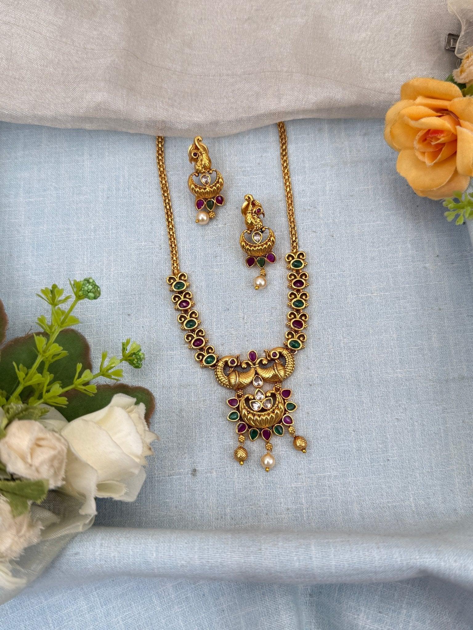 Royal Antique Peacock Short Necklace Set 0121 - Mahilas