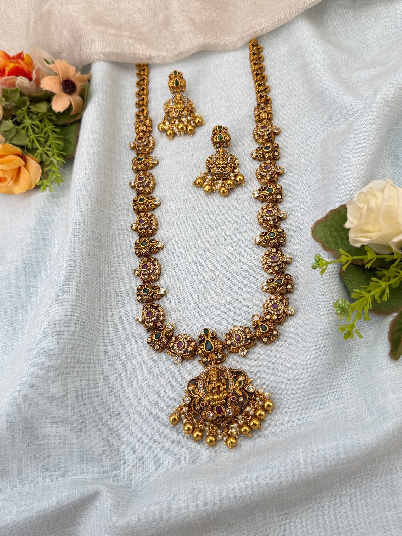 Royal Antique Pendant Long Necklace Set 0946 - Mahilas