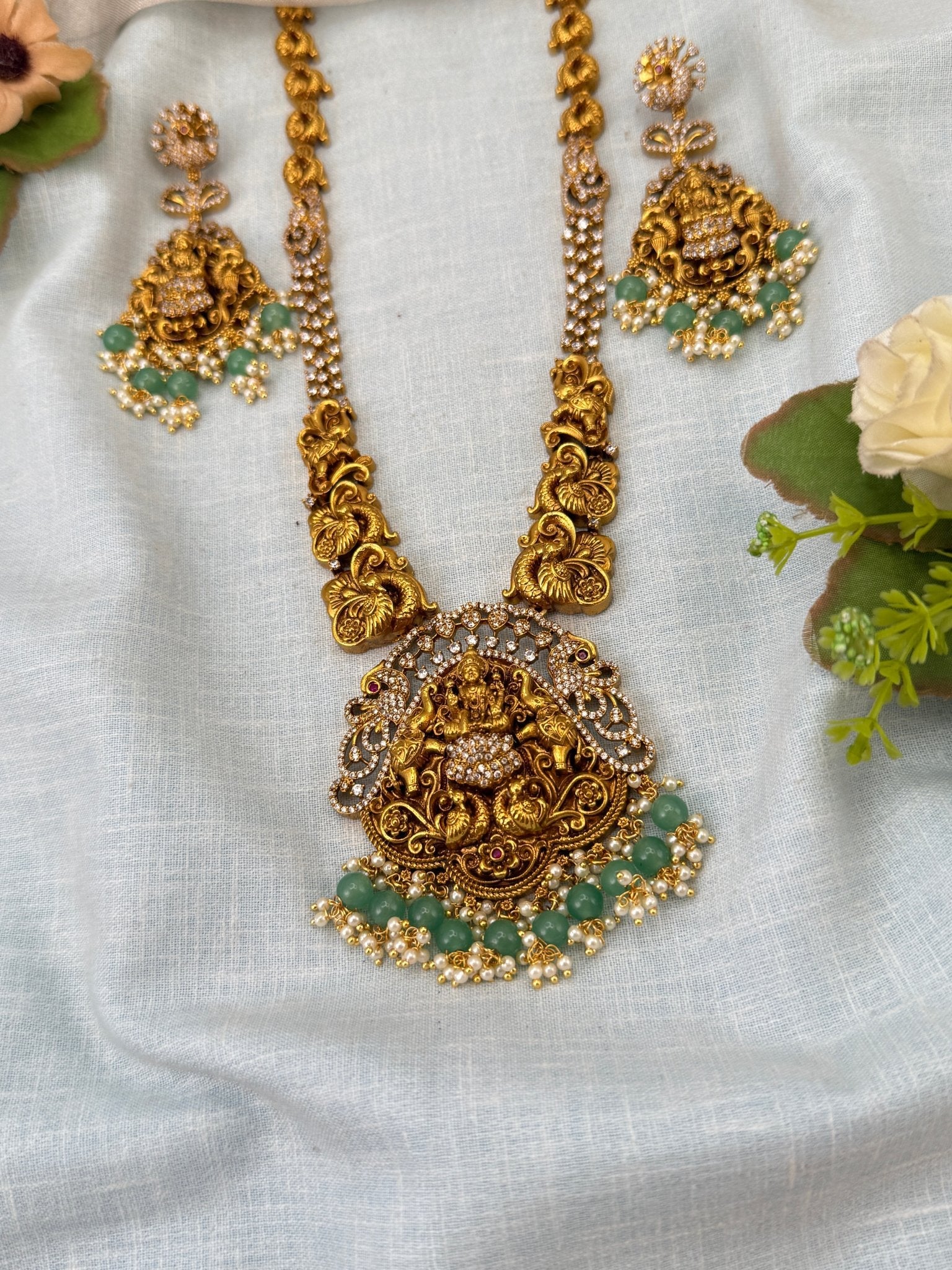 Royal Antique Pendant Long Necklace Set 0948 - Mahilas