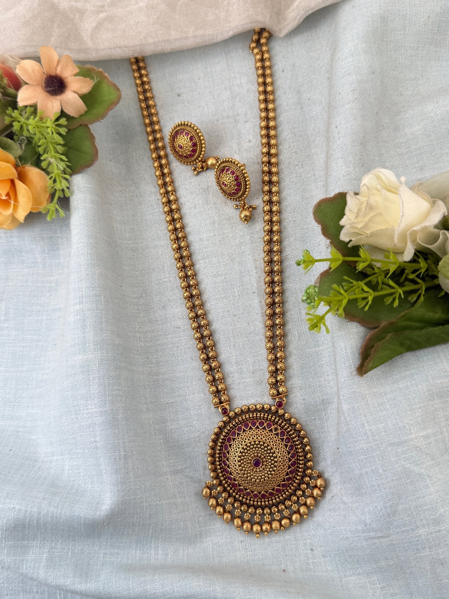 Royal Antique Pendant Long Necklace Set 1082 - Mahilas