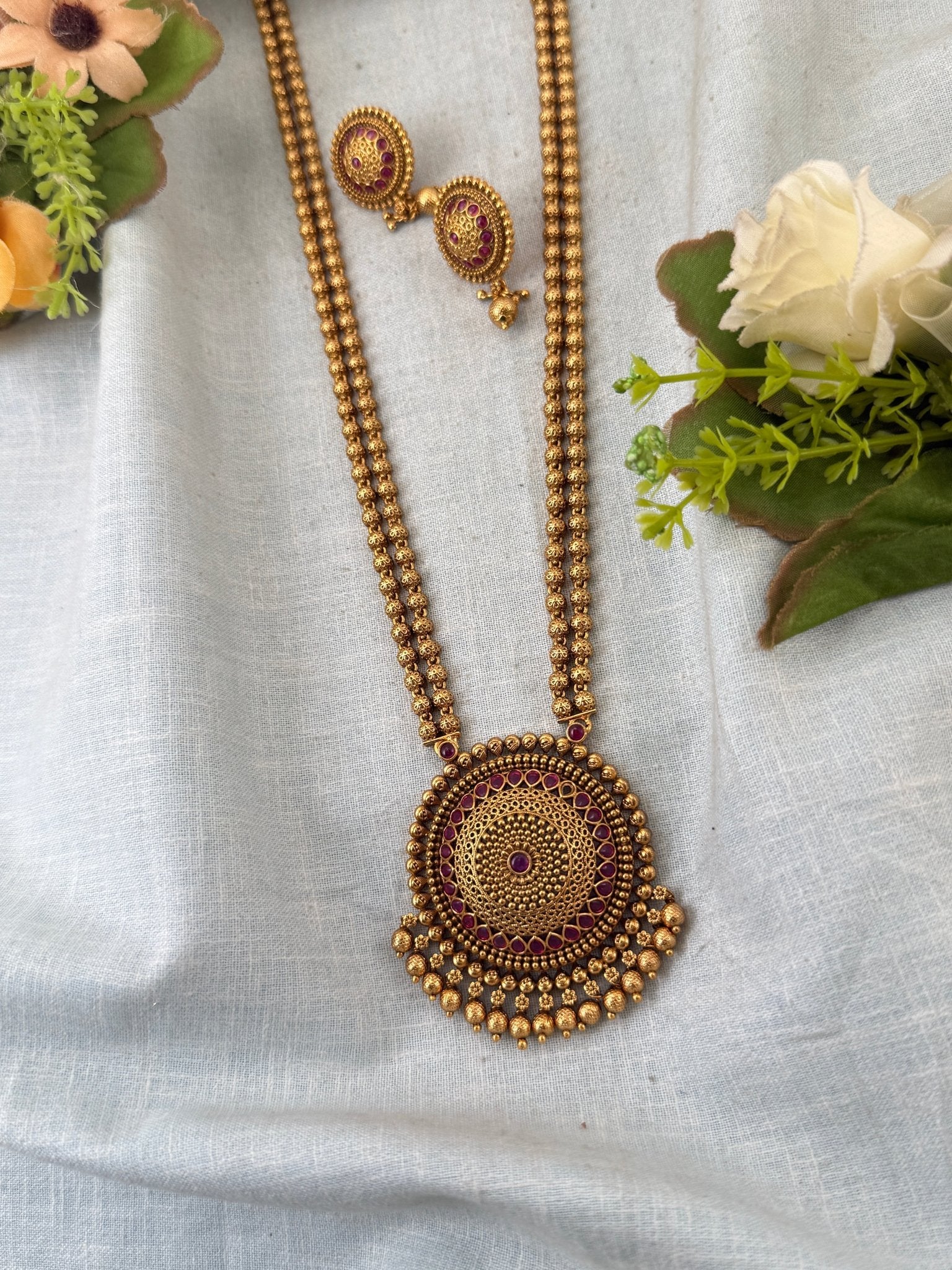Royal Antique Pendant Long Necklace Set 1082 - Mahilas