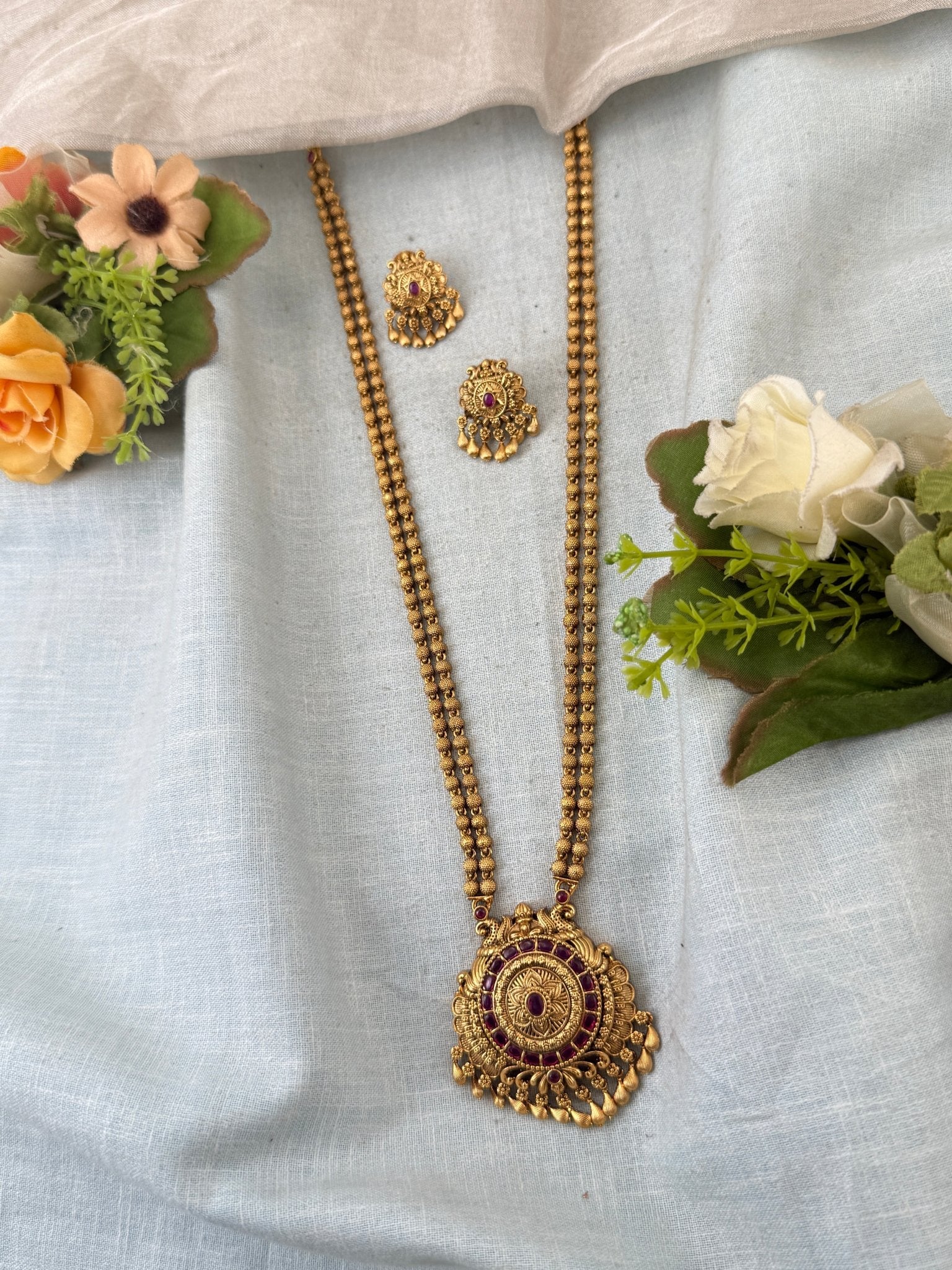 Royal Antique Pendant Long Necklace Set 1084 - Mahilas