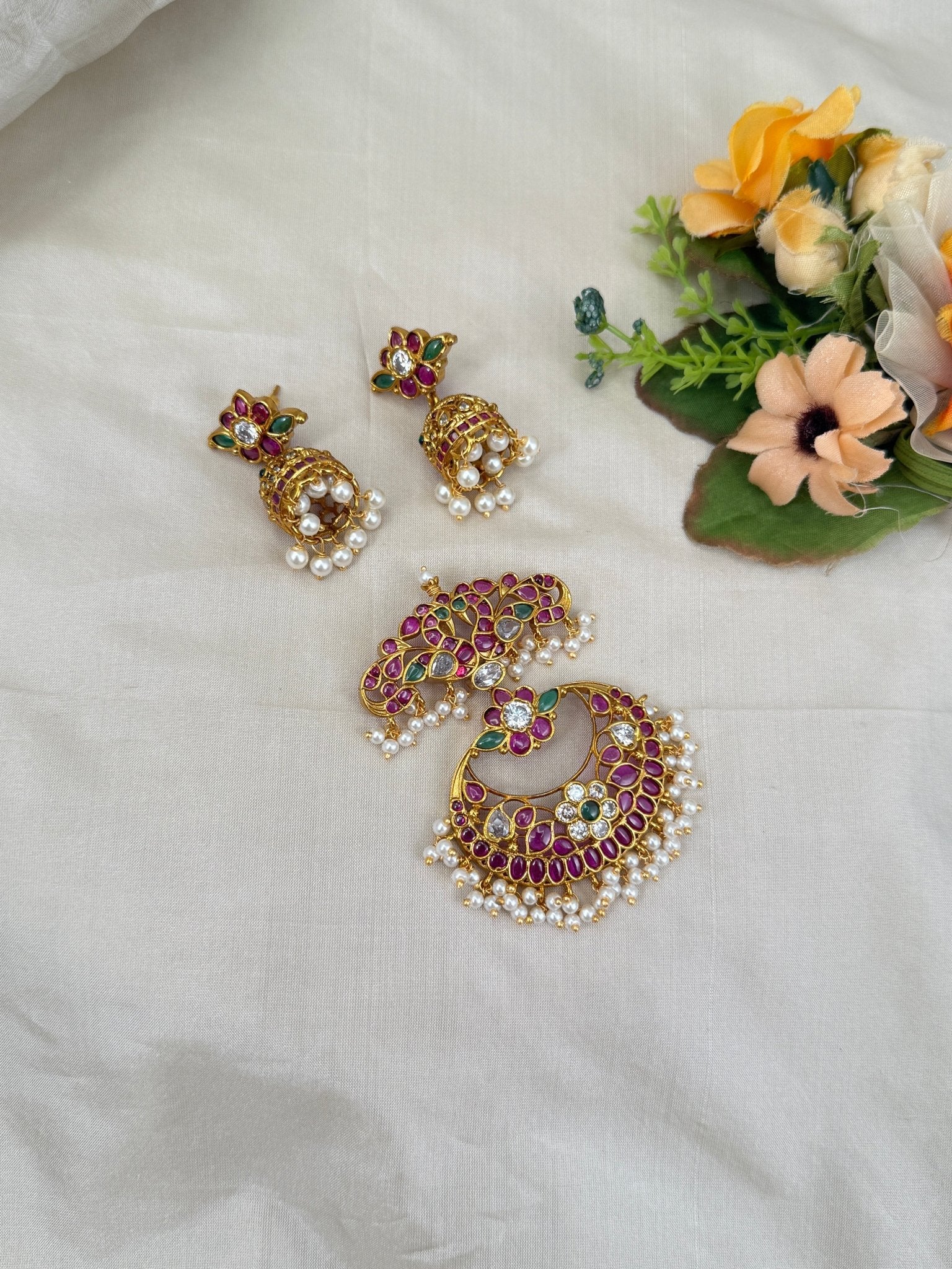 Royal Antique Pendant With Earrings 169 - Mahilas