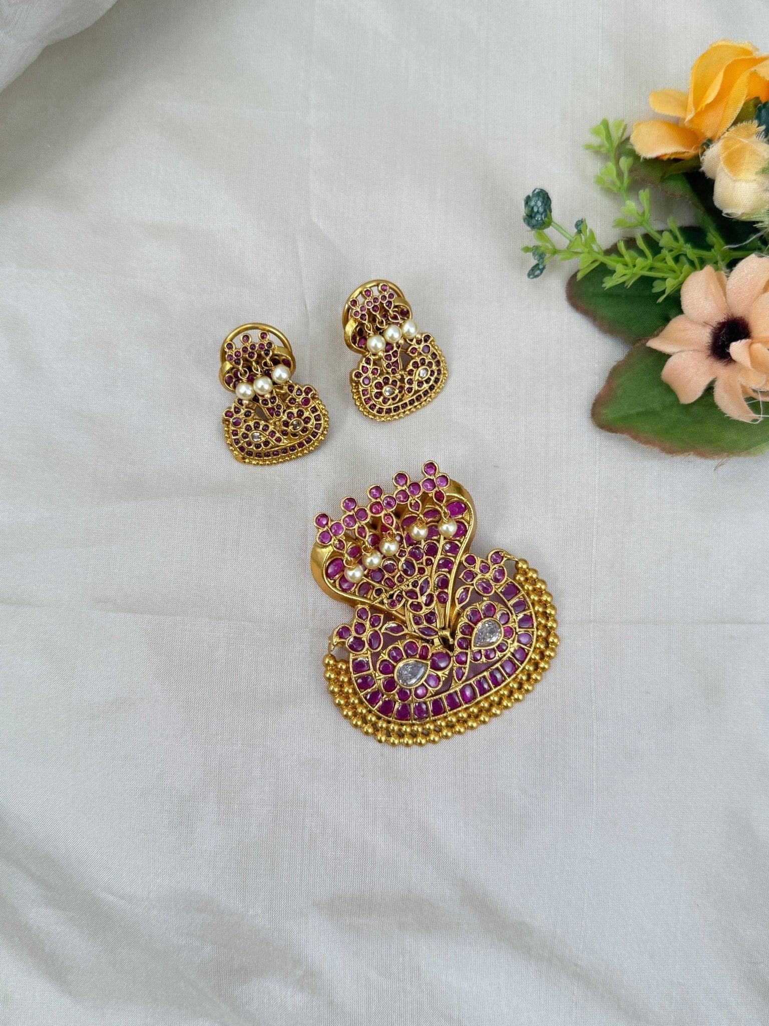 Royal Antique Pendant With Earrings 172 - Mahilas