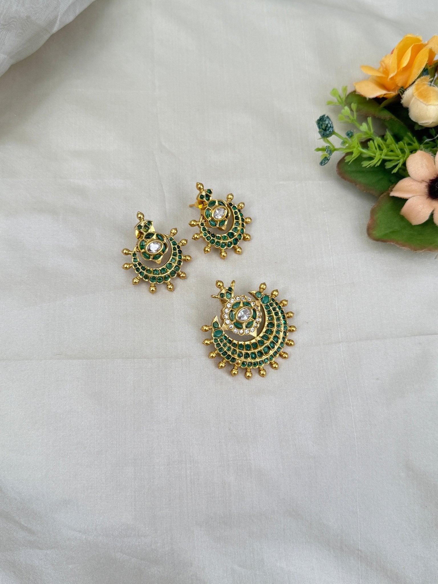 Royal Antique Pendant With Earrings 173 - Mahilas