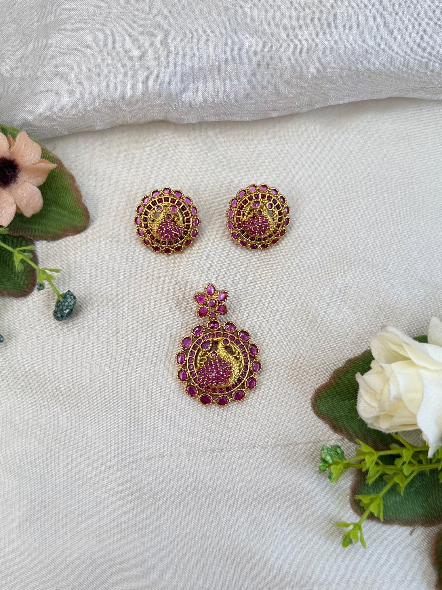 Royal Antique Pendant With Earrings 185 - Mahilas