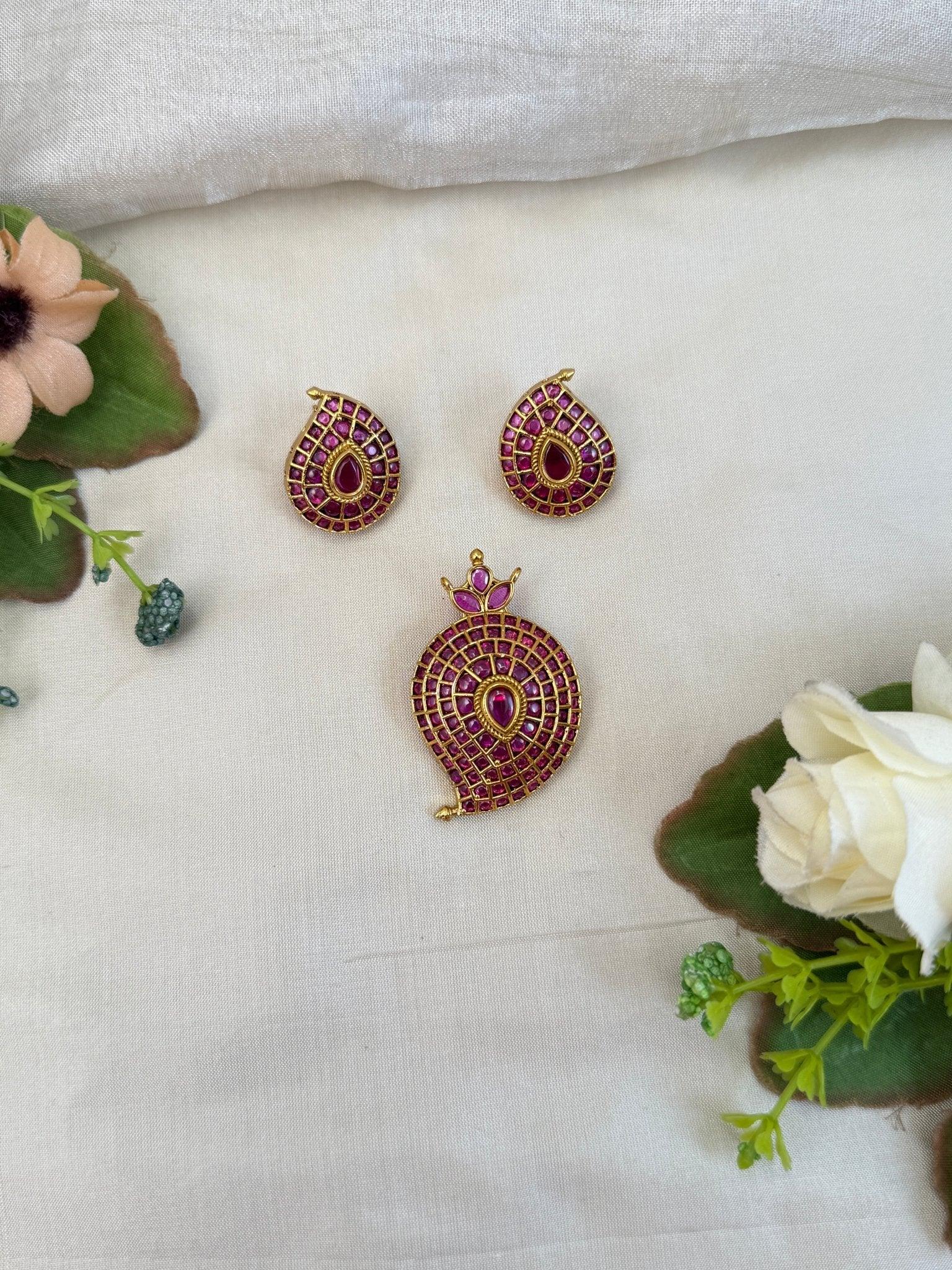 Royal Antique Pendant With Earrings 187 - Mahilas